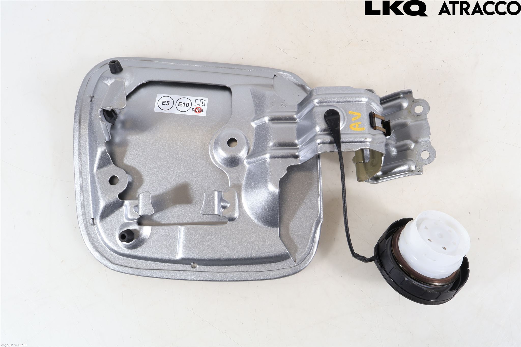 Toyota C-HR 24- Tanklucka