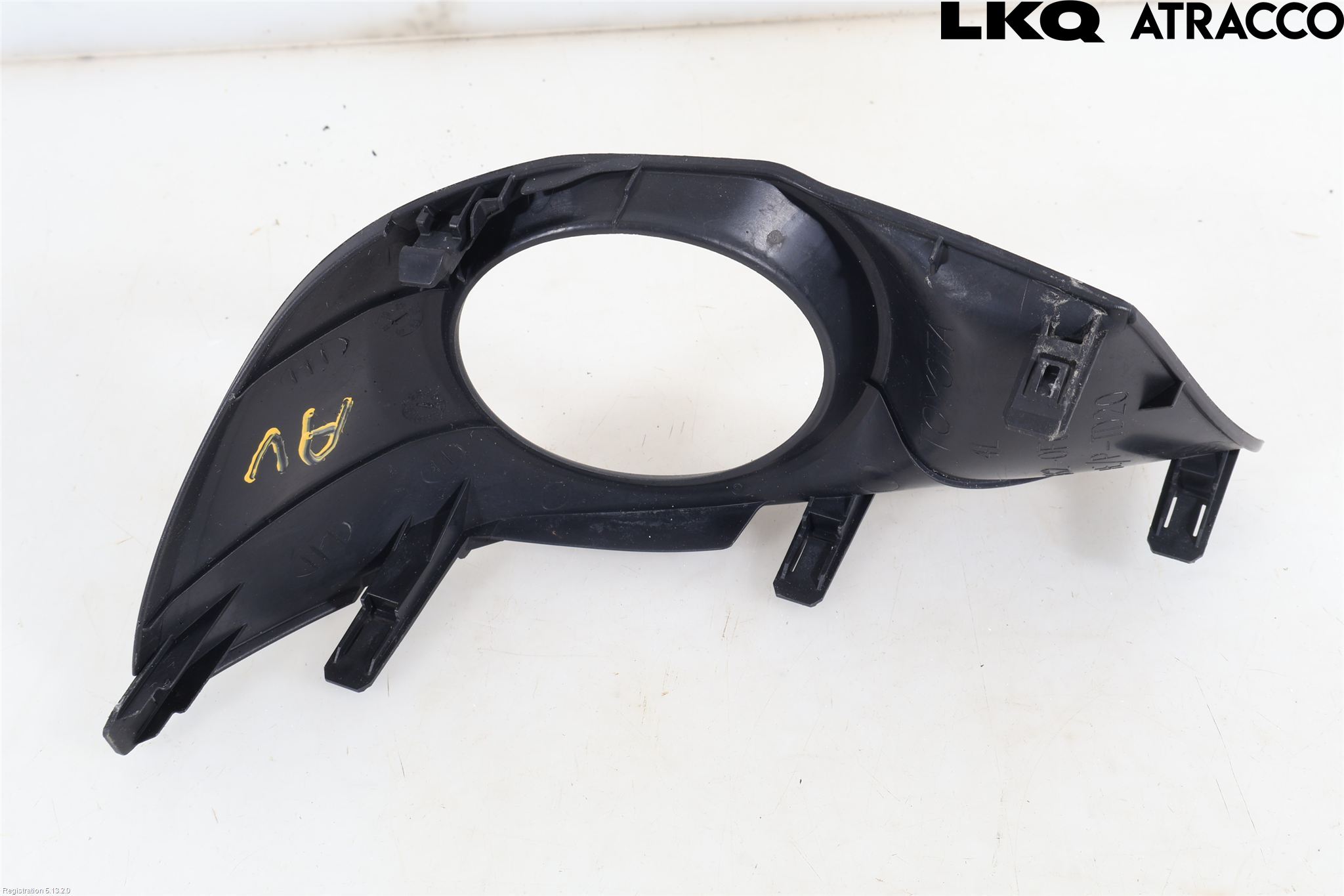 Toyota VERSO 09-18 Dimljussarg Fram