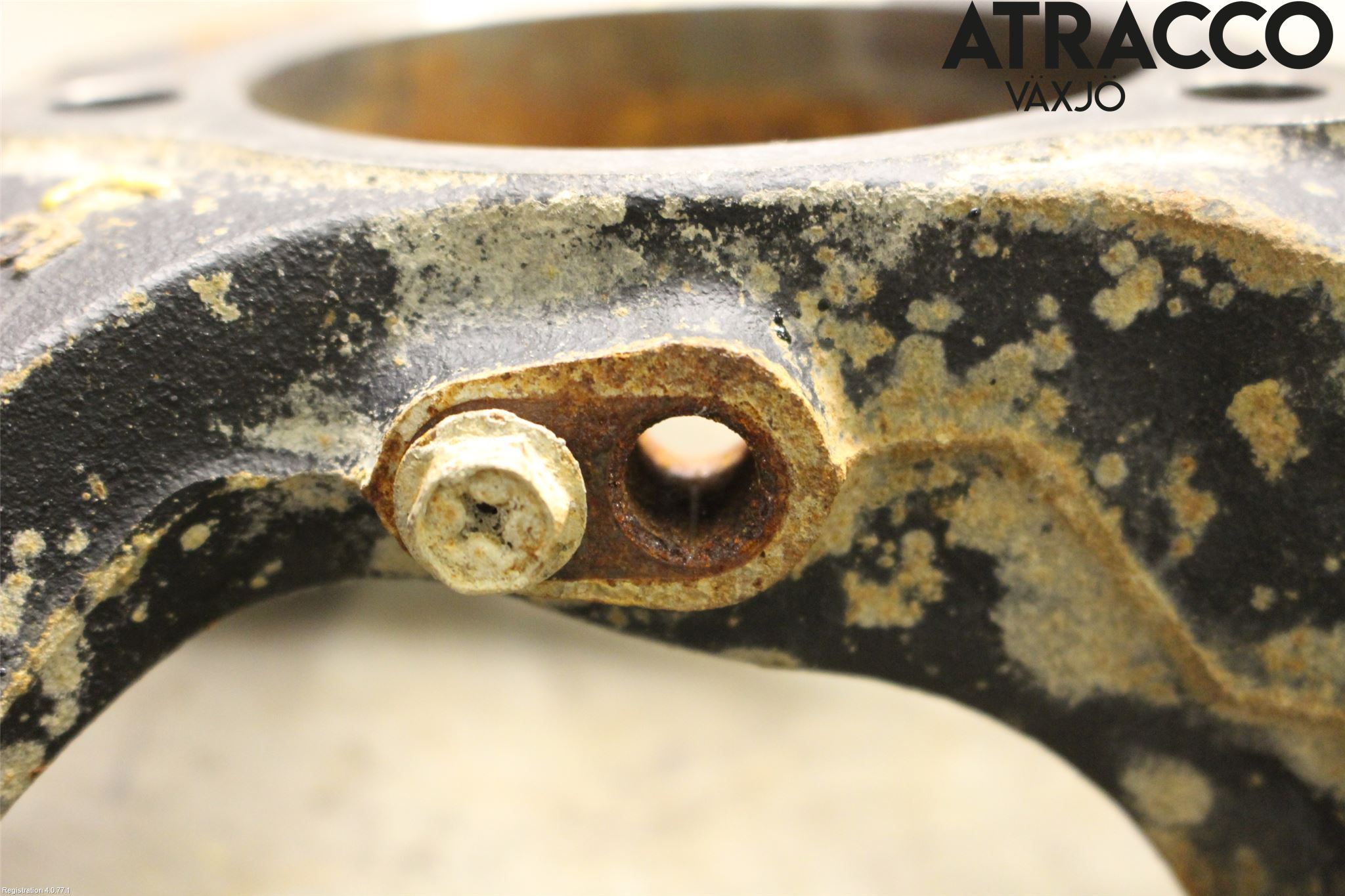 Suzuki SWIFT 17-24 Styrspindel Lagerhus Vä