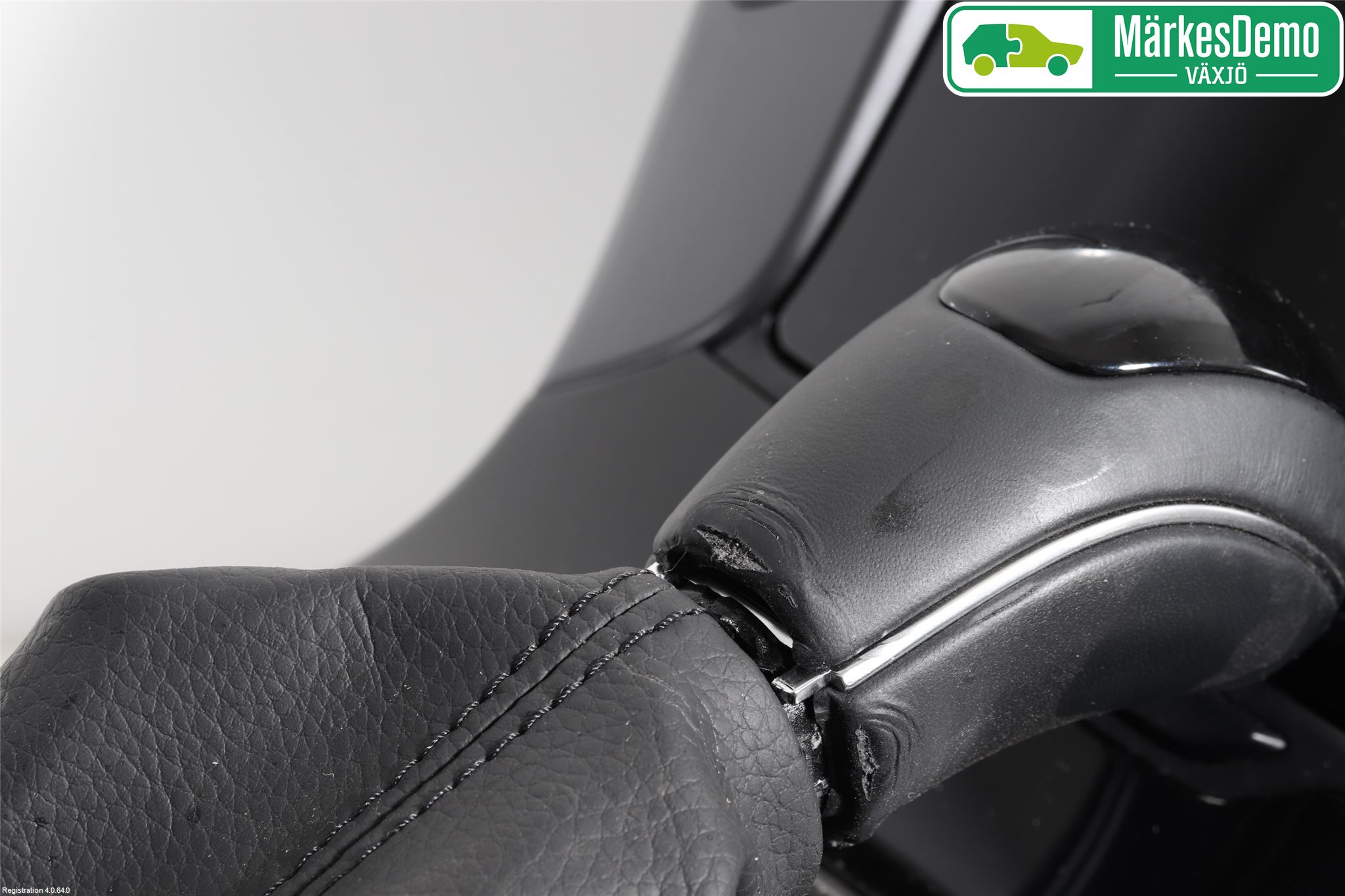Hyundai i40 16-18 Instrumentkonsoll Golv