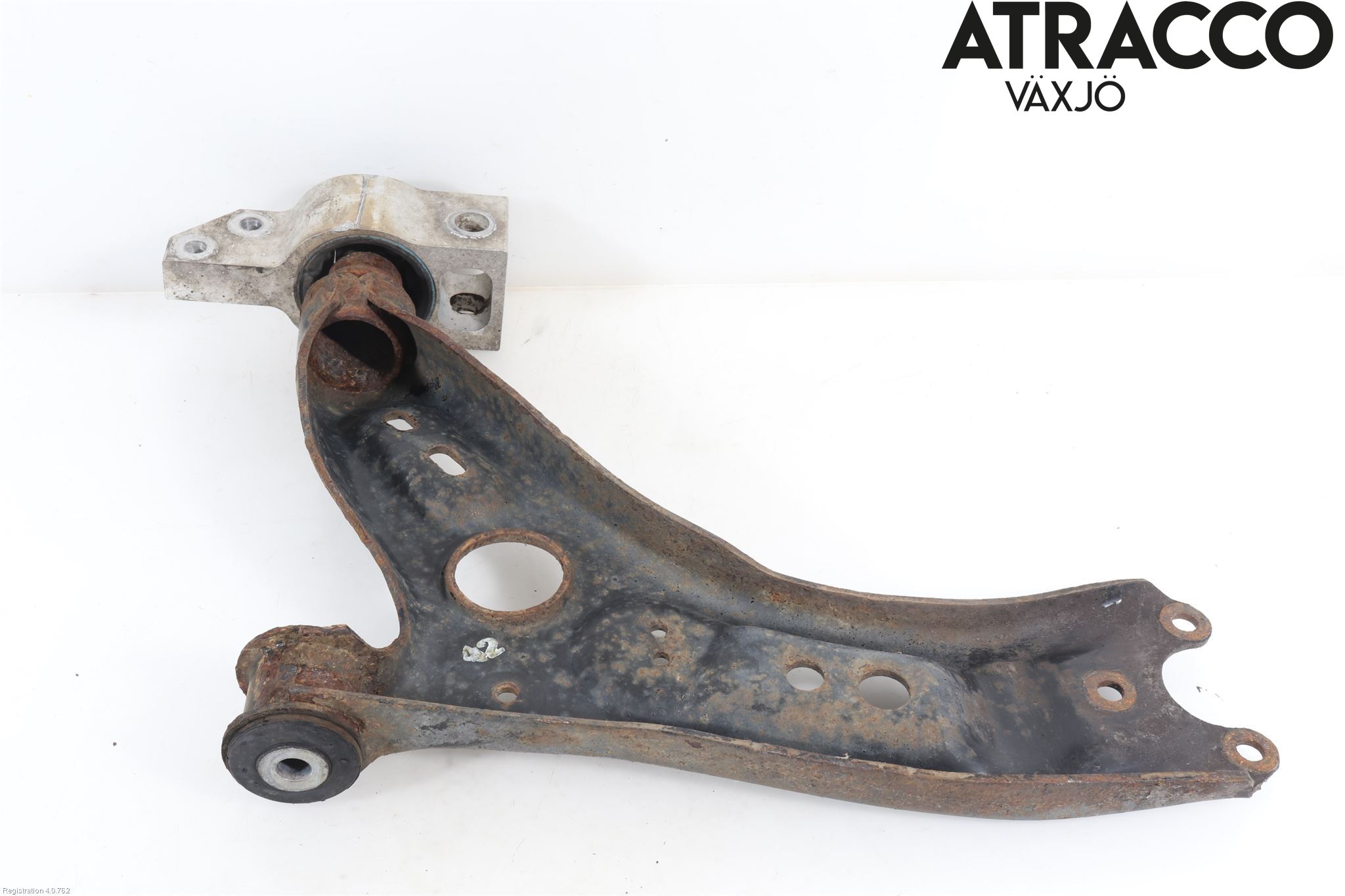 Volkswagen VW PASSAT 11-14 Bärarm Fram Undre Hö