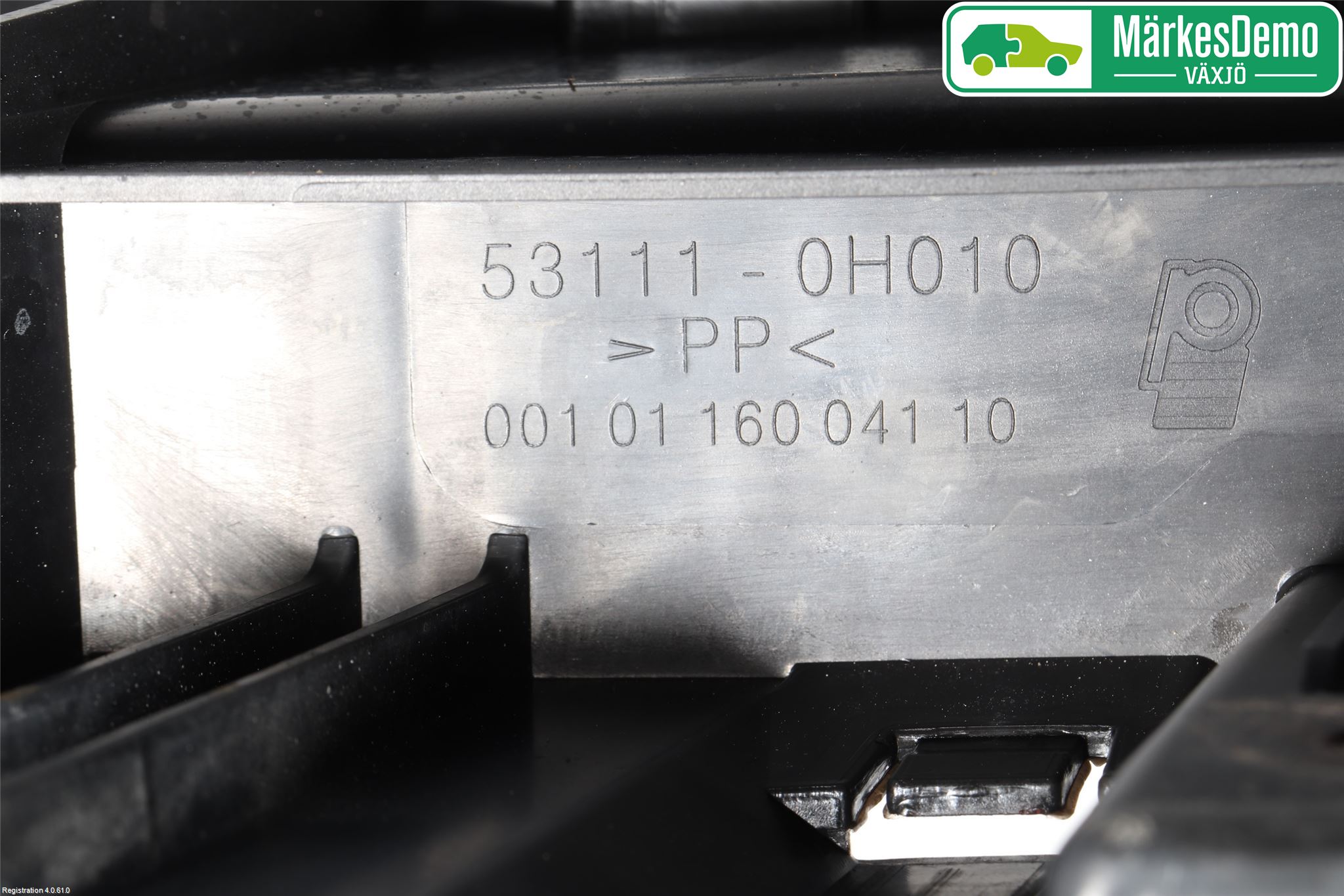 Toyota AYGO 06-14 Grill Komp