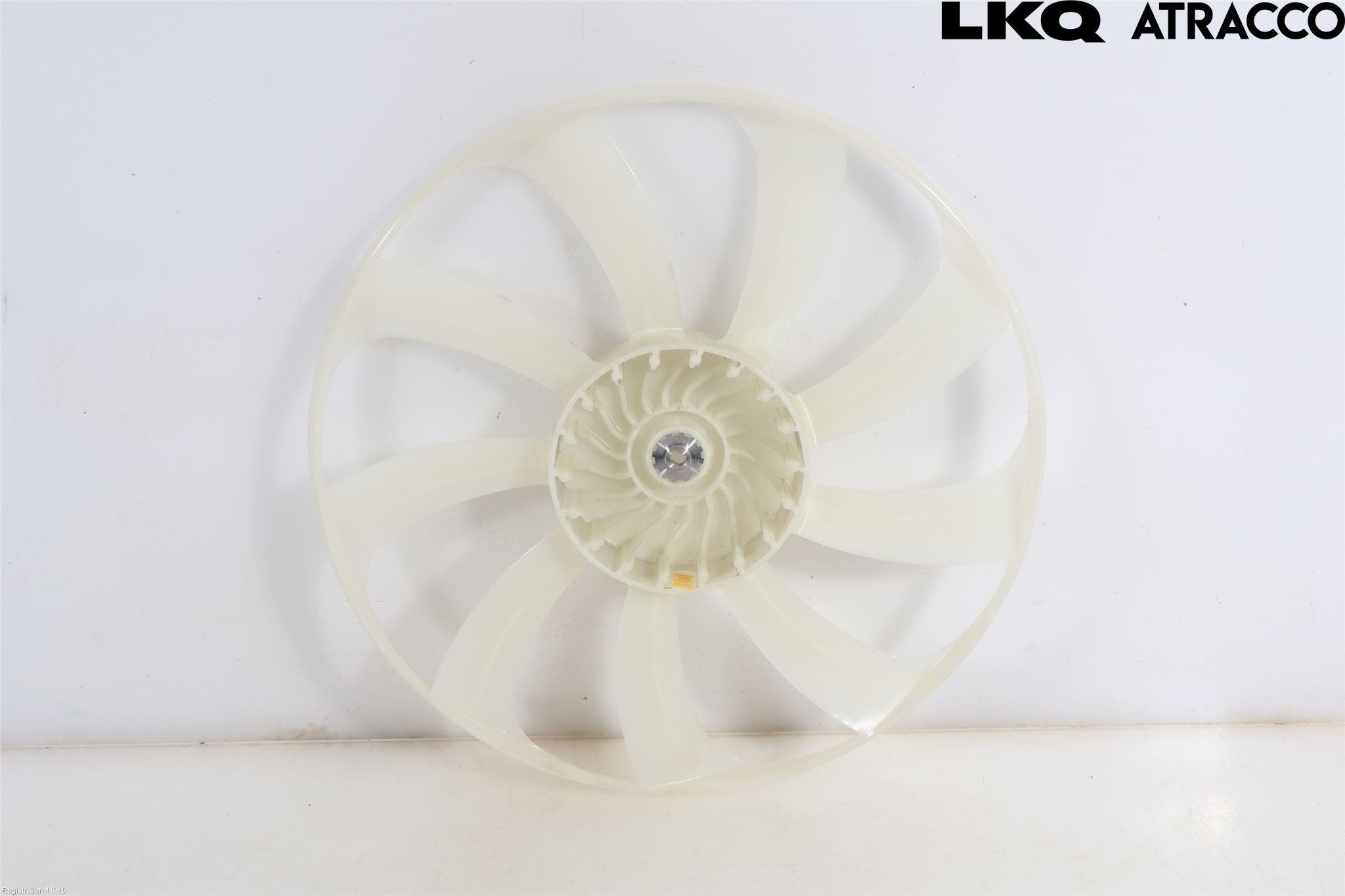 Toyota YARIS XP21 20- Kylfläkt-Vinge