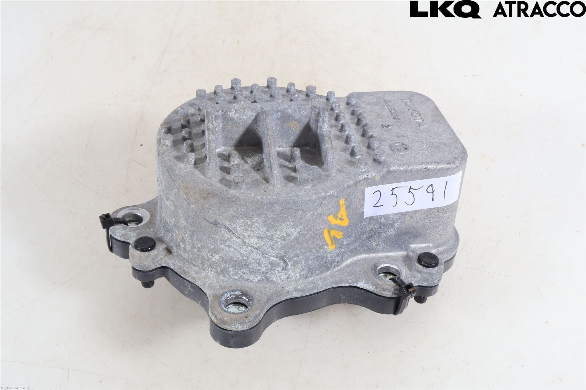 Toyota YARIS XP130 15-20 Vattenpump