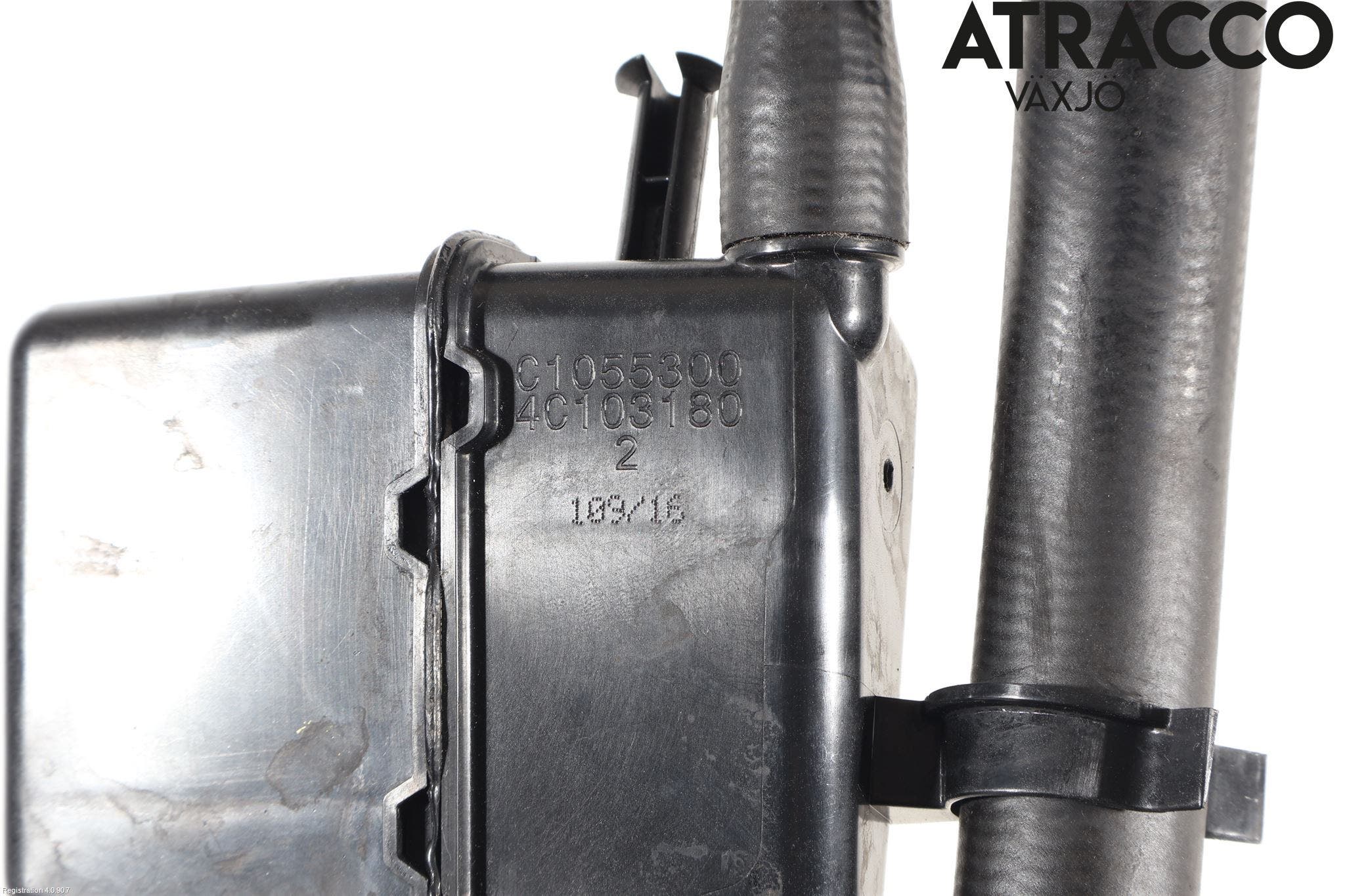 Audi A4/S4 B9 16-19 Adblue Tank