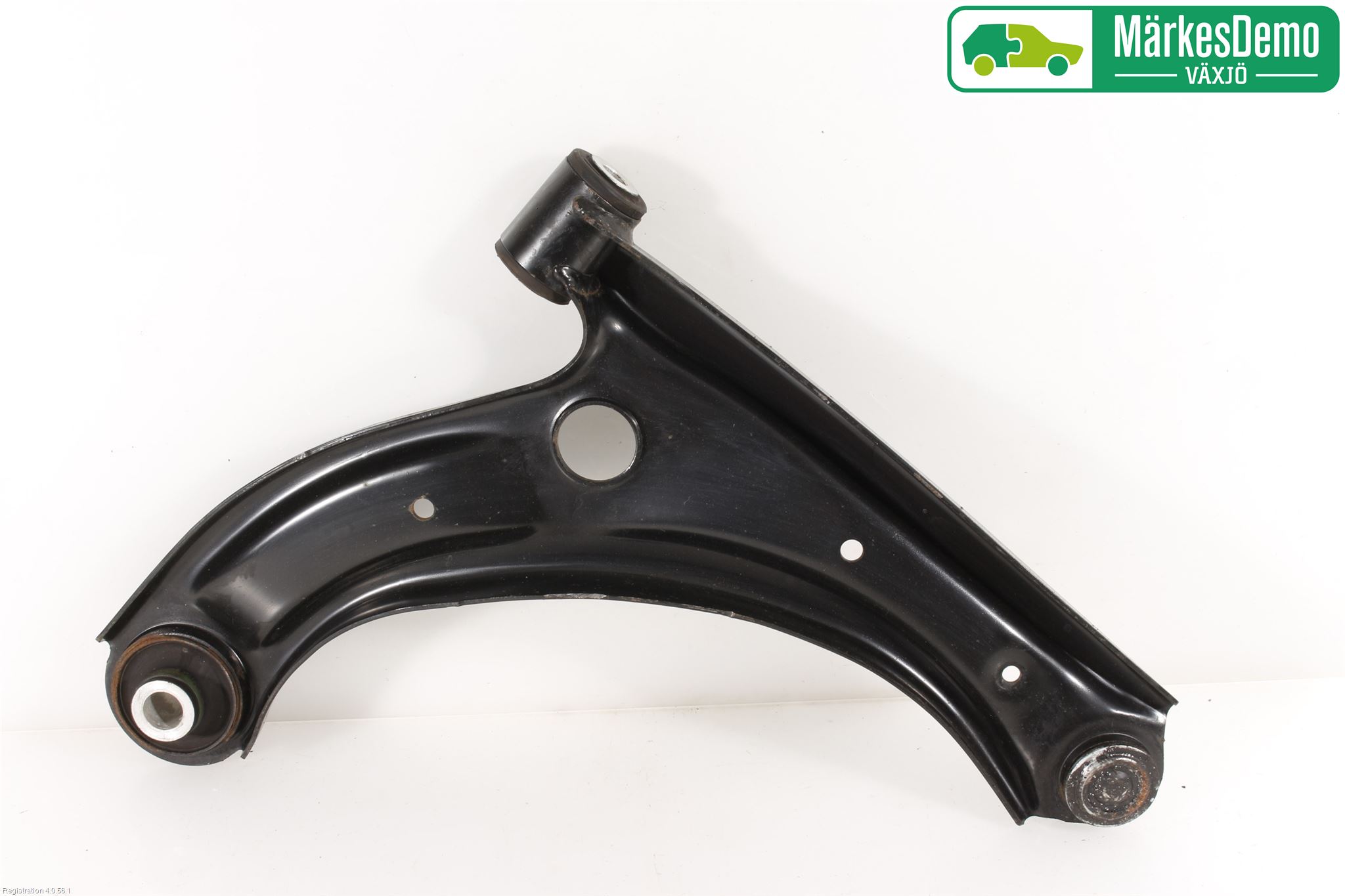 Suzuki SWIFT 17-24 Bärarm Fram Undre Vä