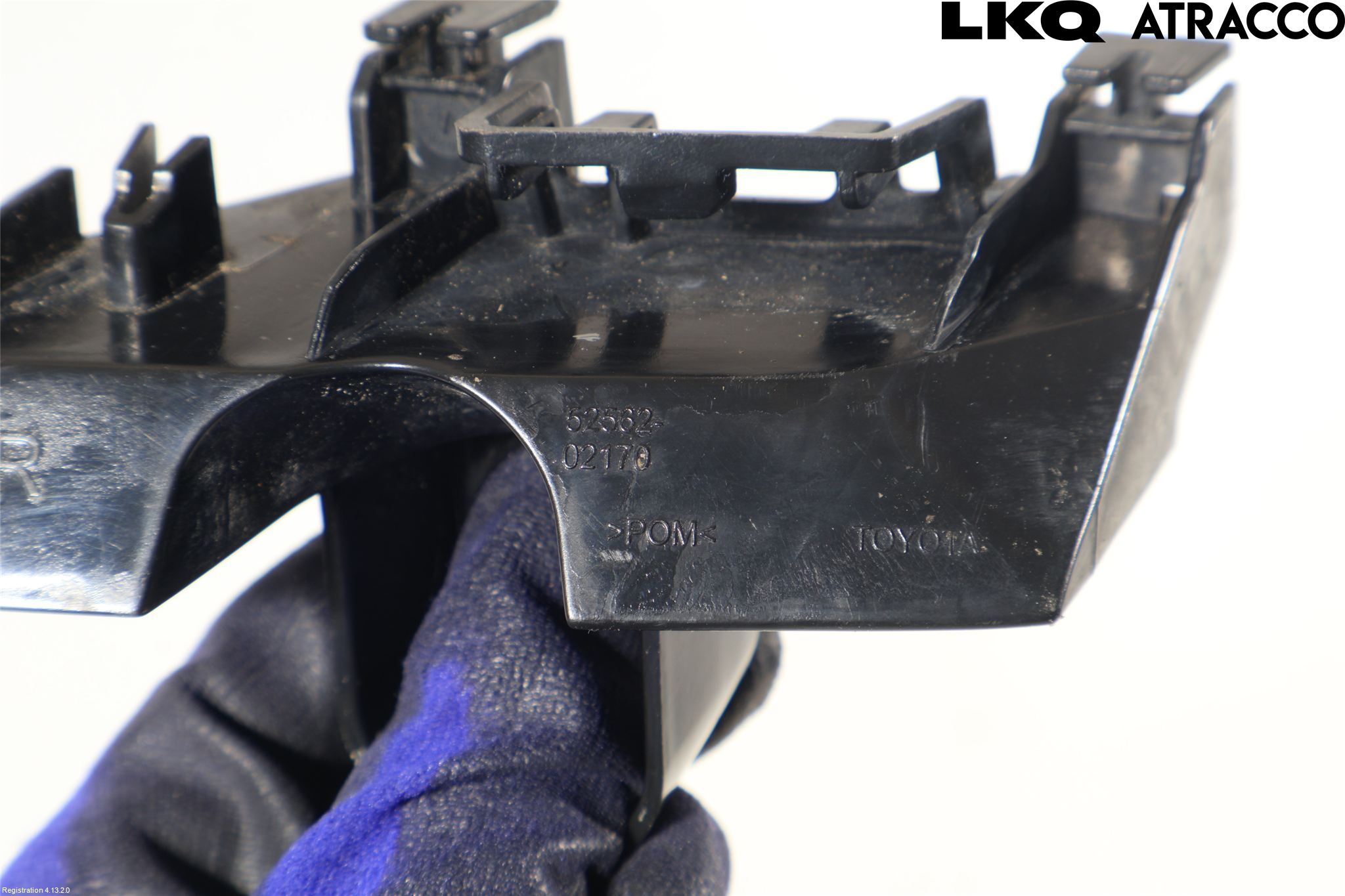 Toyota AURIS 13-19 Stötfångarfäste Bak Hö