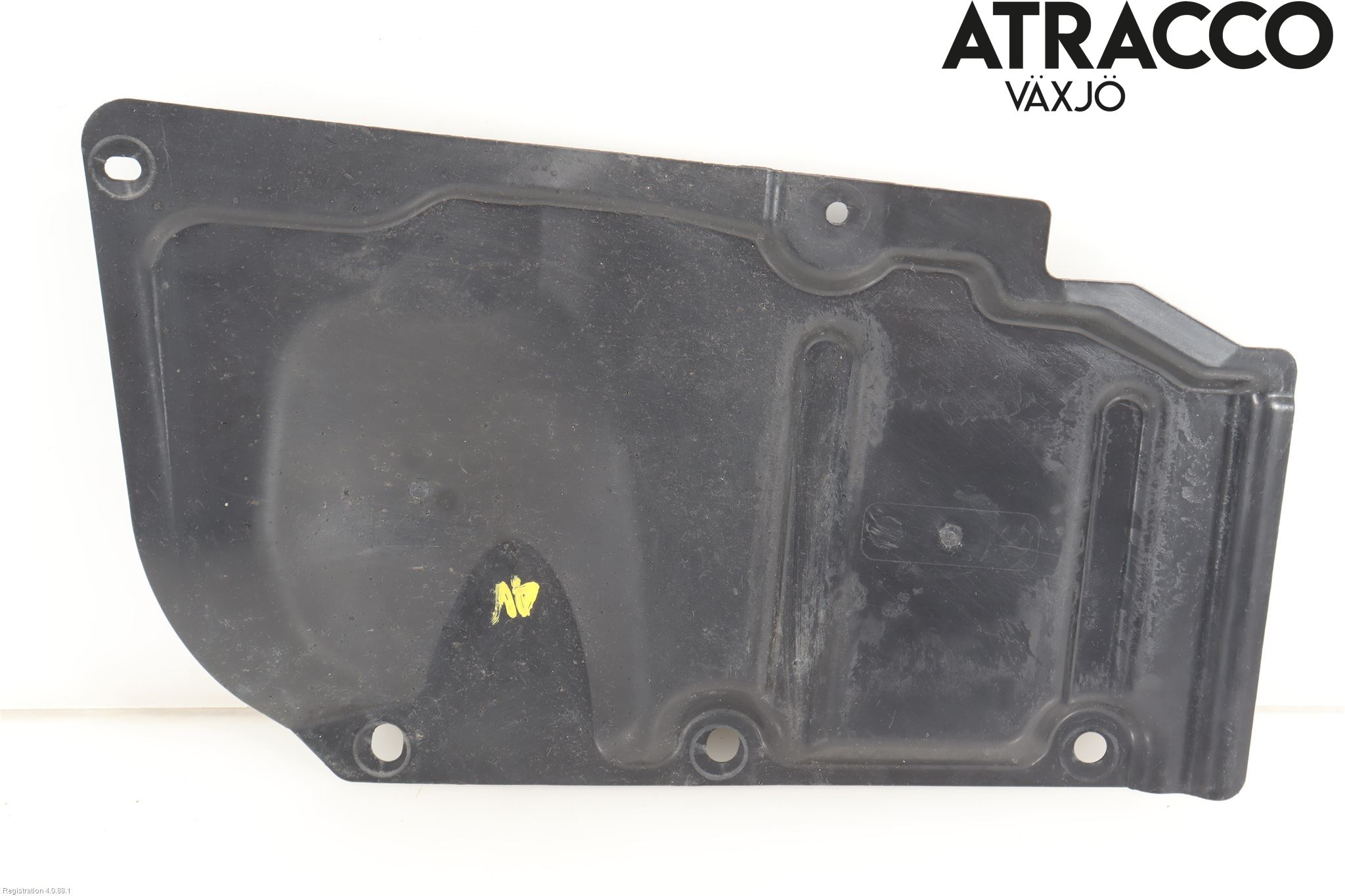 Toyota AURIS 13-19 Hasplåt Plåt-Plast