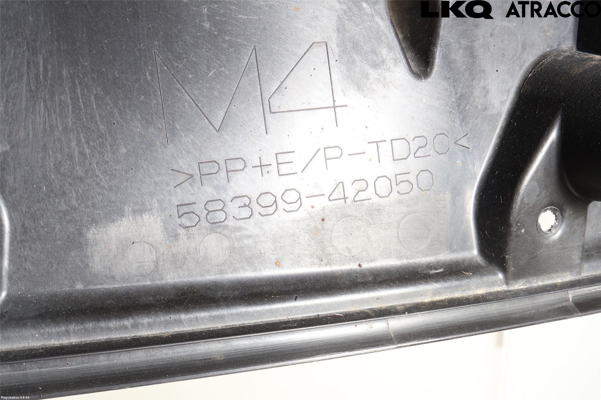 Toyota bZ4X EA10 22- Hasplåt Plåt-Plast