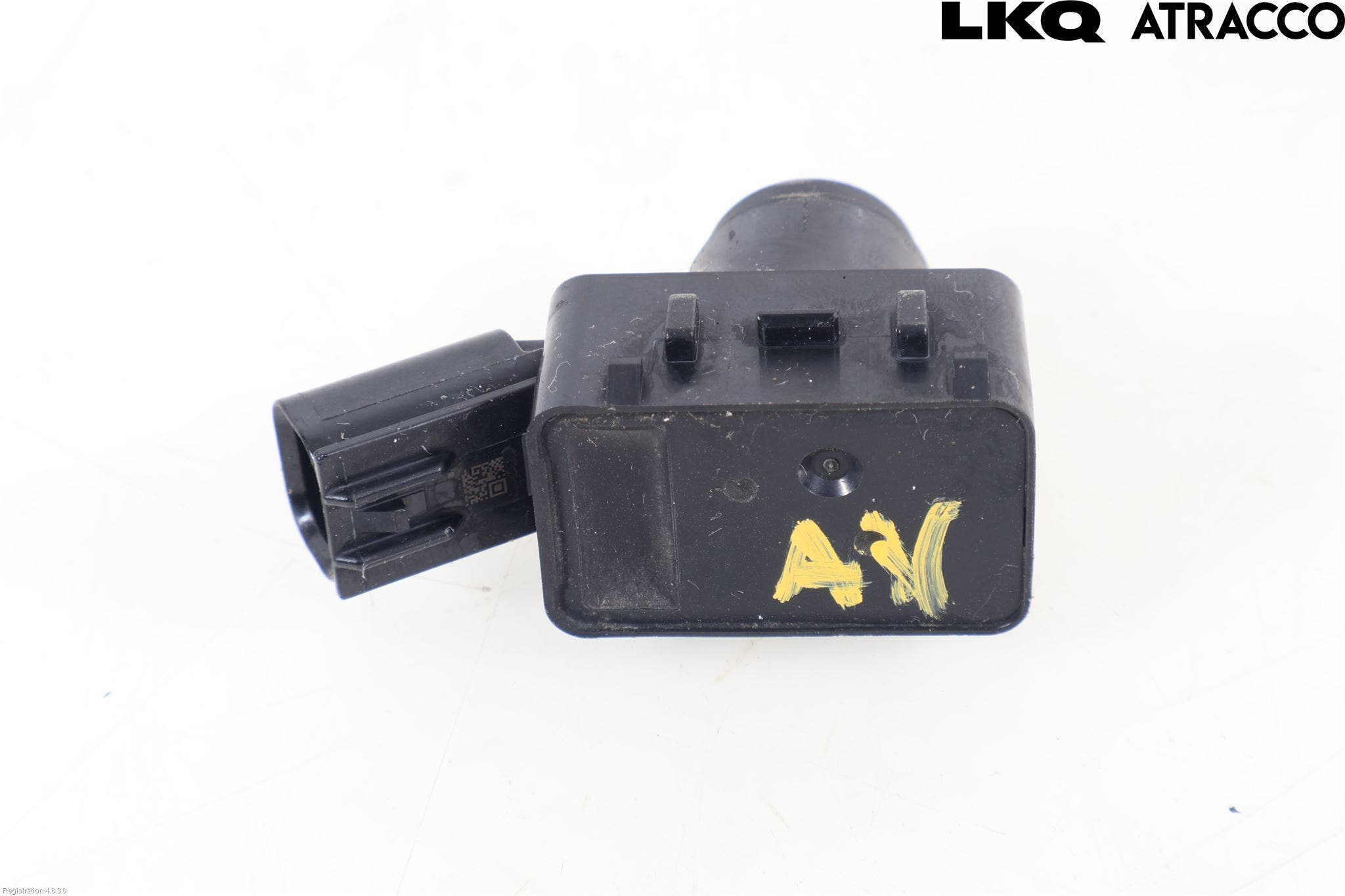 Toyota YARIS CROSS XP21 21- Parkeringshjälp Frontsensor