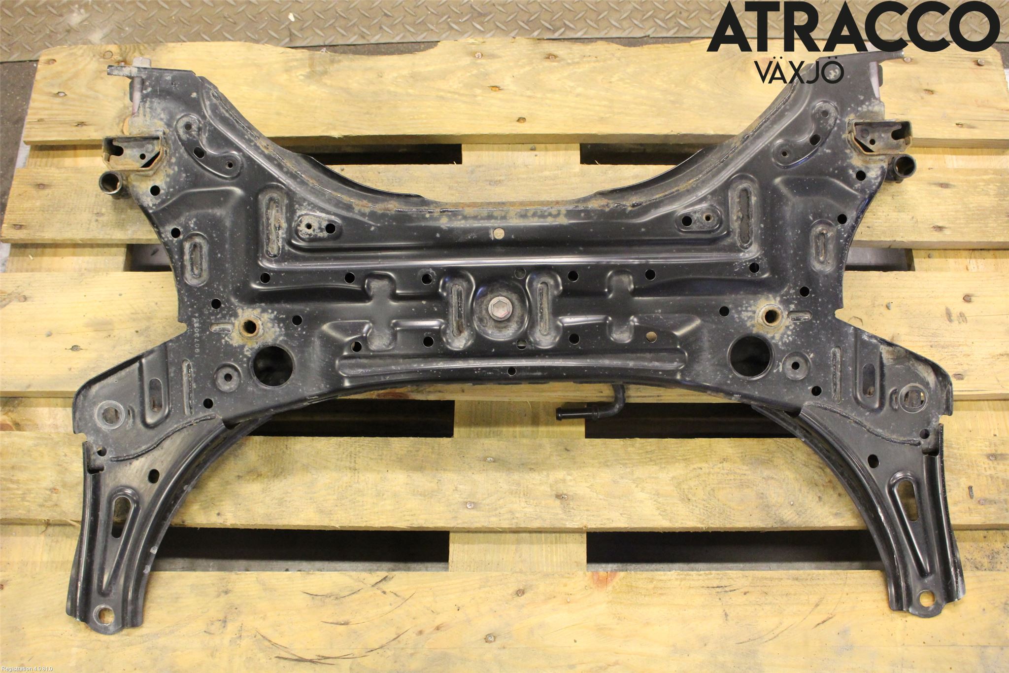 Suzuki SWIFT 17-24 Framvagnsbalk