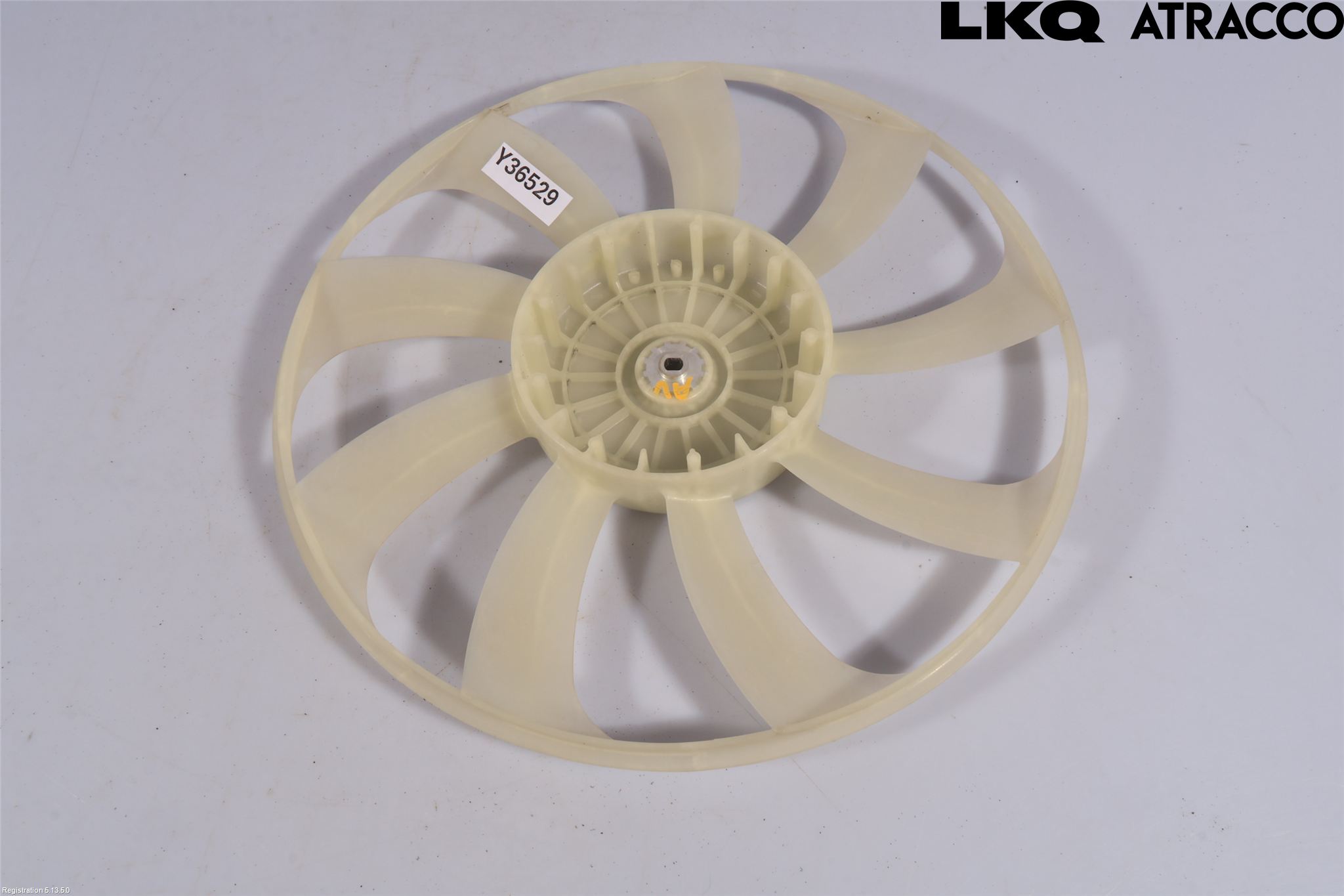 Toyota COROLLA 19- Kylfläkt-Vinge