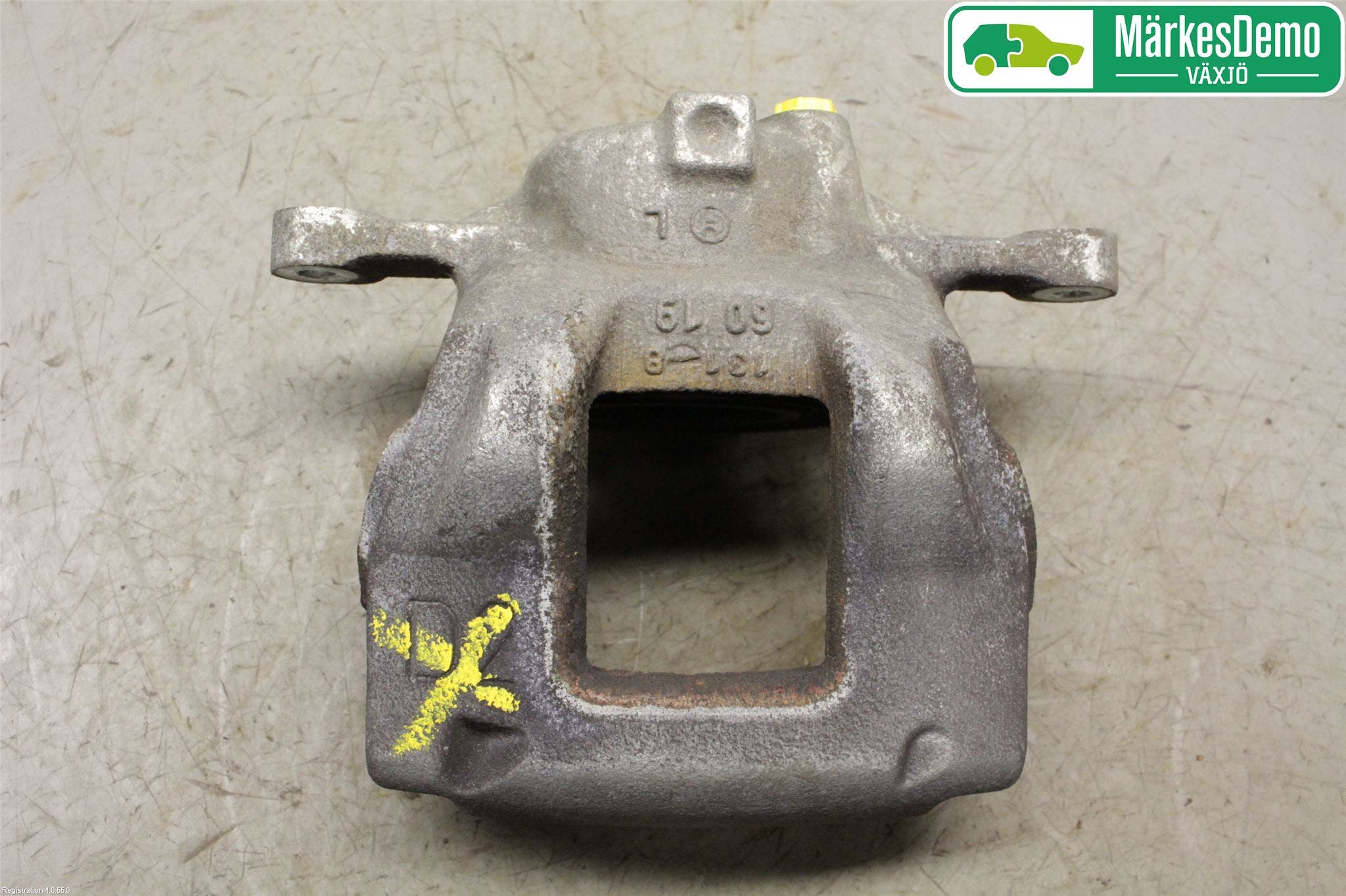 Toyota AURIS 13-19 Bromsokshållare