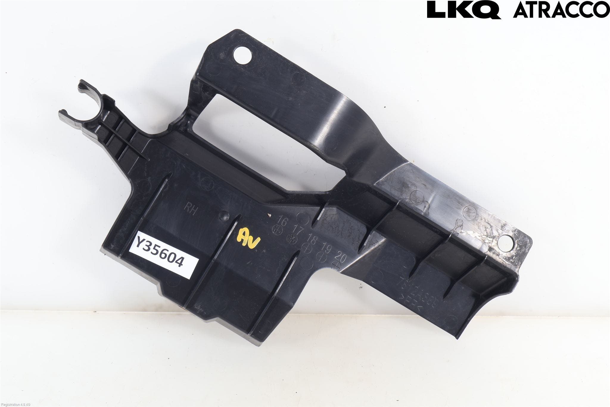 Mitsubishi OUTLANDER 13-21 Deflektor Plåt-Plast Kylning