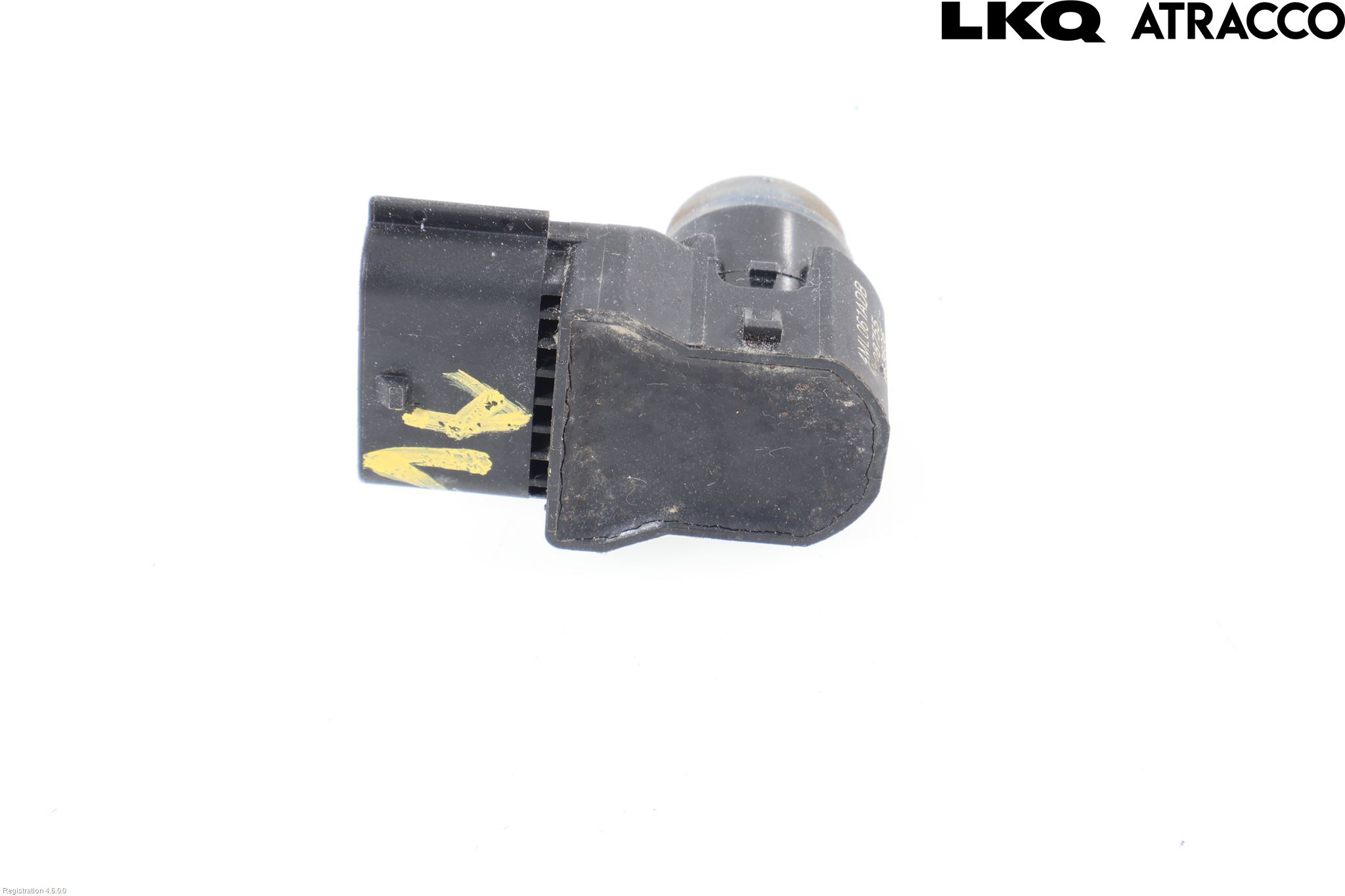 Toyota AVENSIS 16-18 Parkeringshjälp Frontsensor