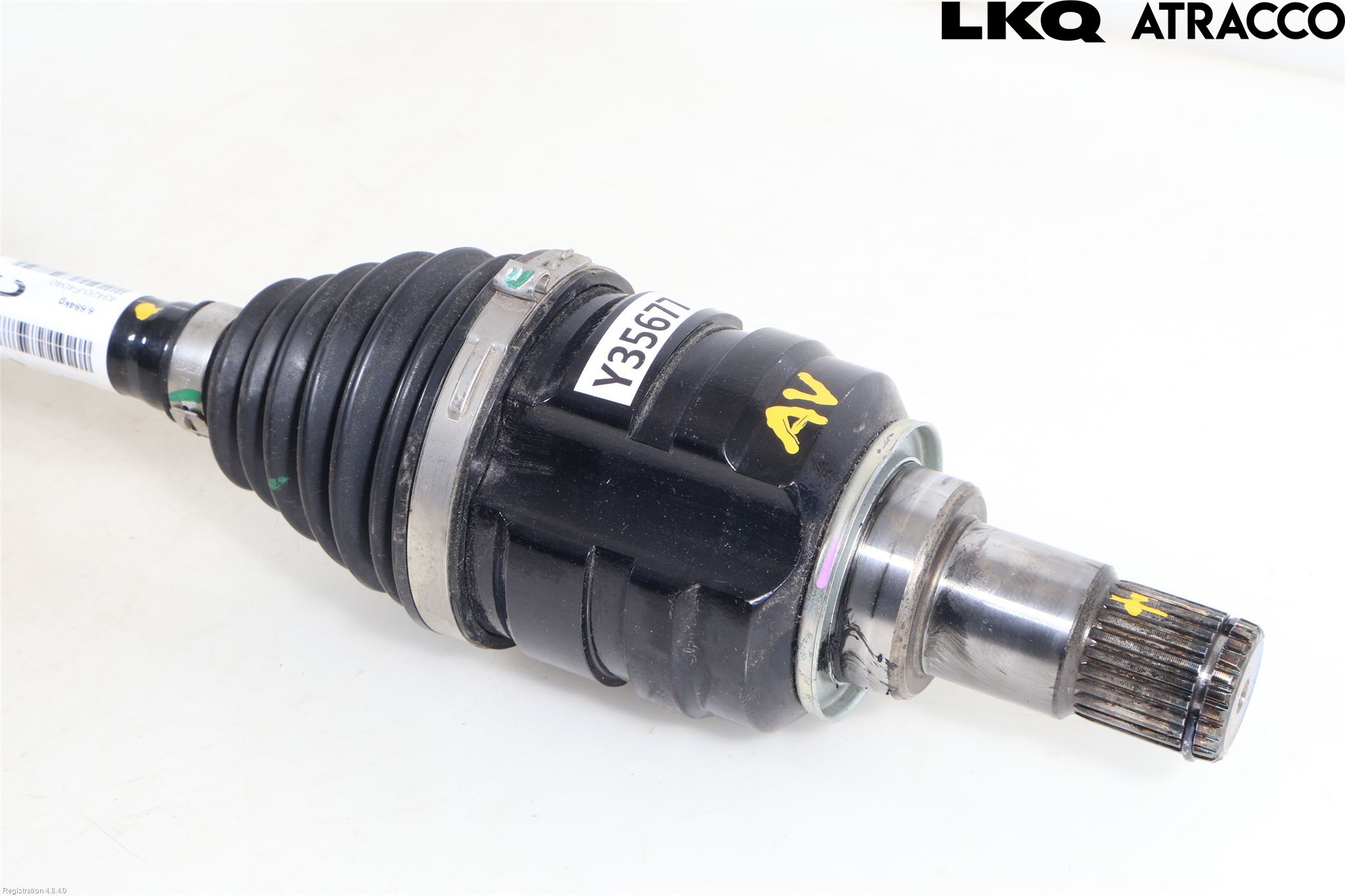 Toyota C-HR 16-23 Drivaxel Fram Vänster