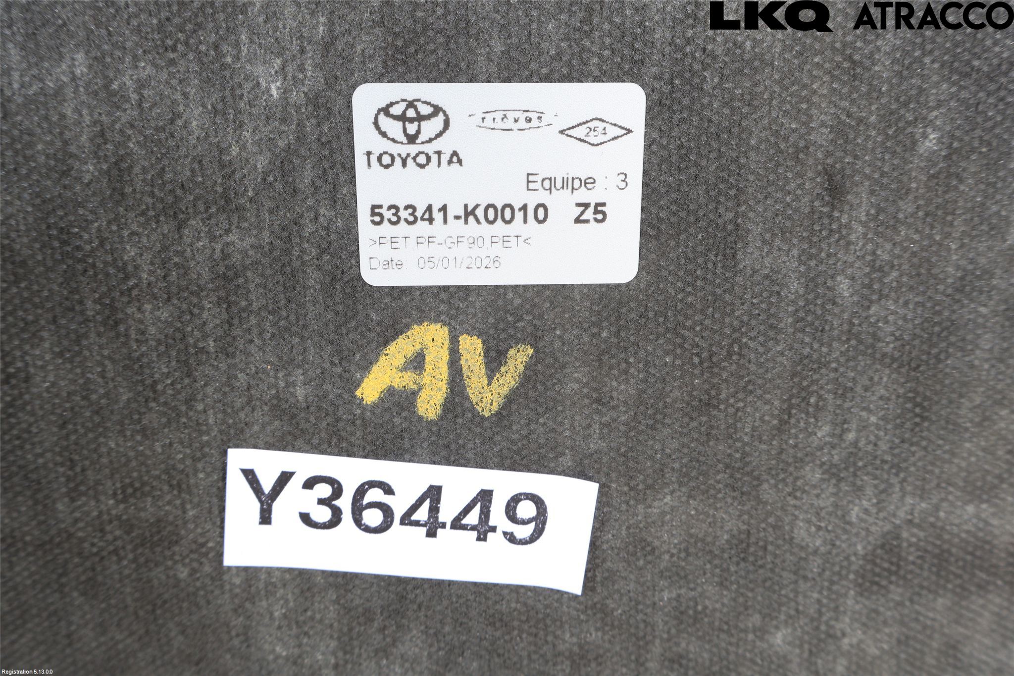 Toyota YARIS XP21 20- Huvisolering