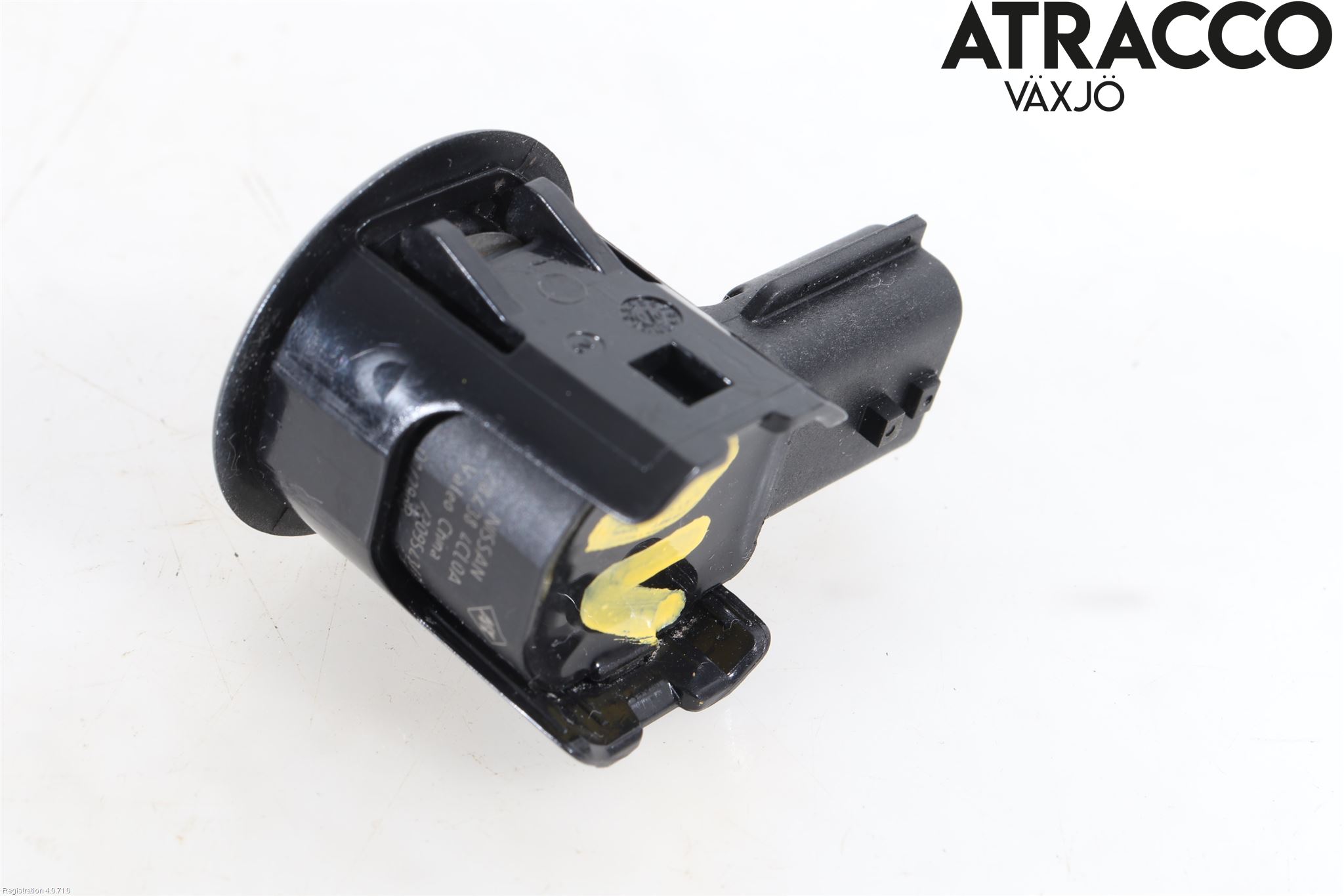 Nissan X-TRAIL 14-21 Parkeringshjälp Frontsensor