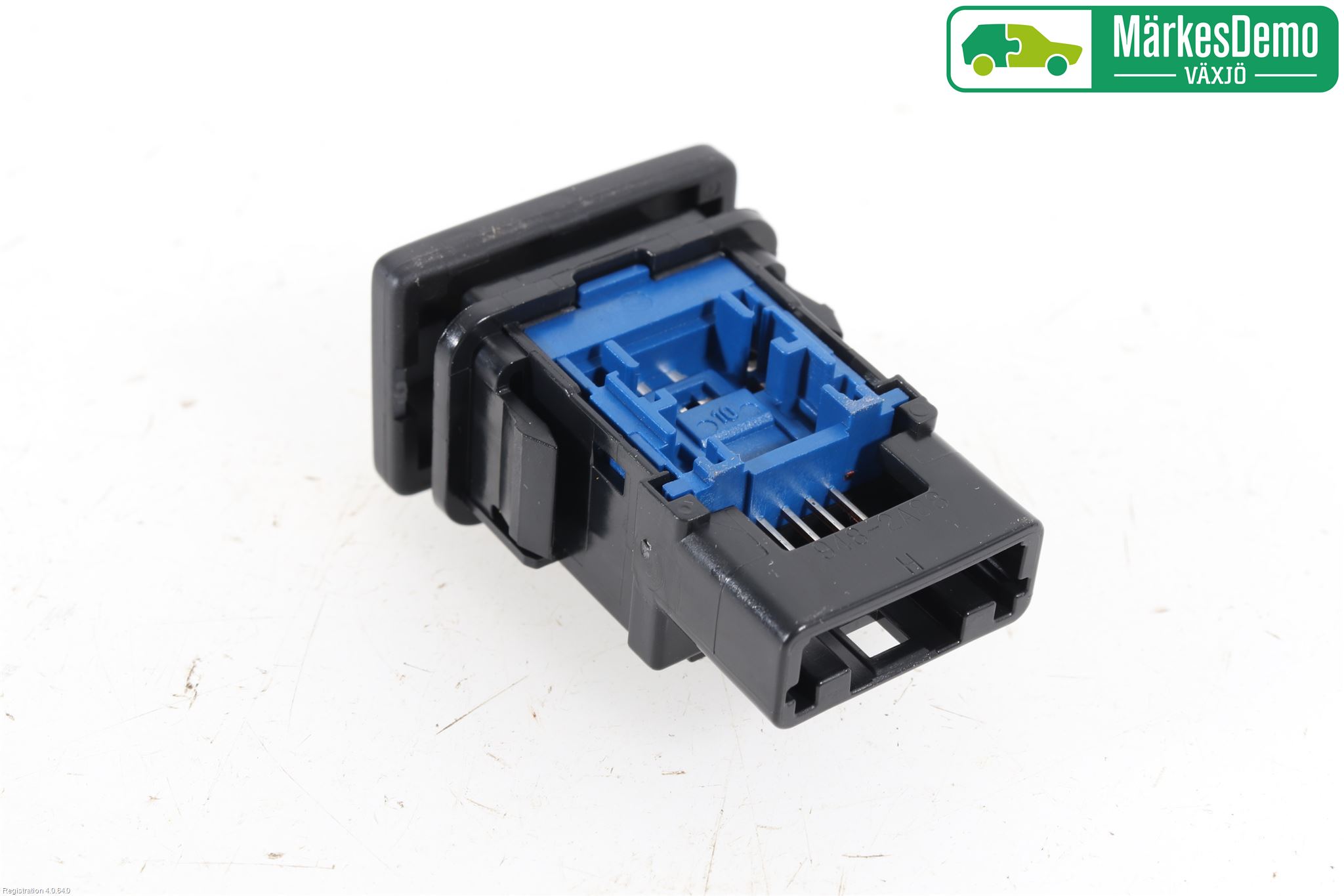 Toyota RAV4 13-18 Strömställare Övrigt