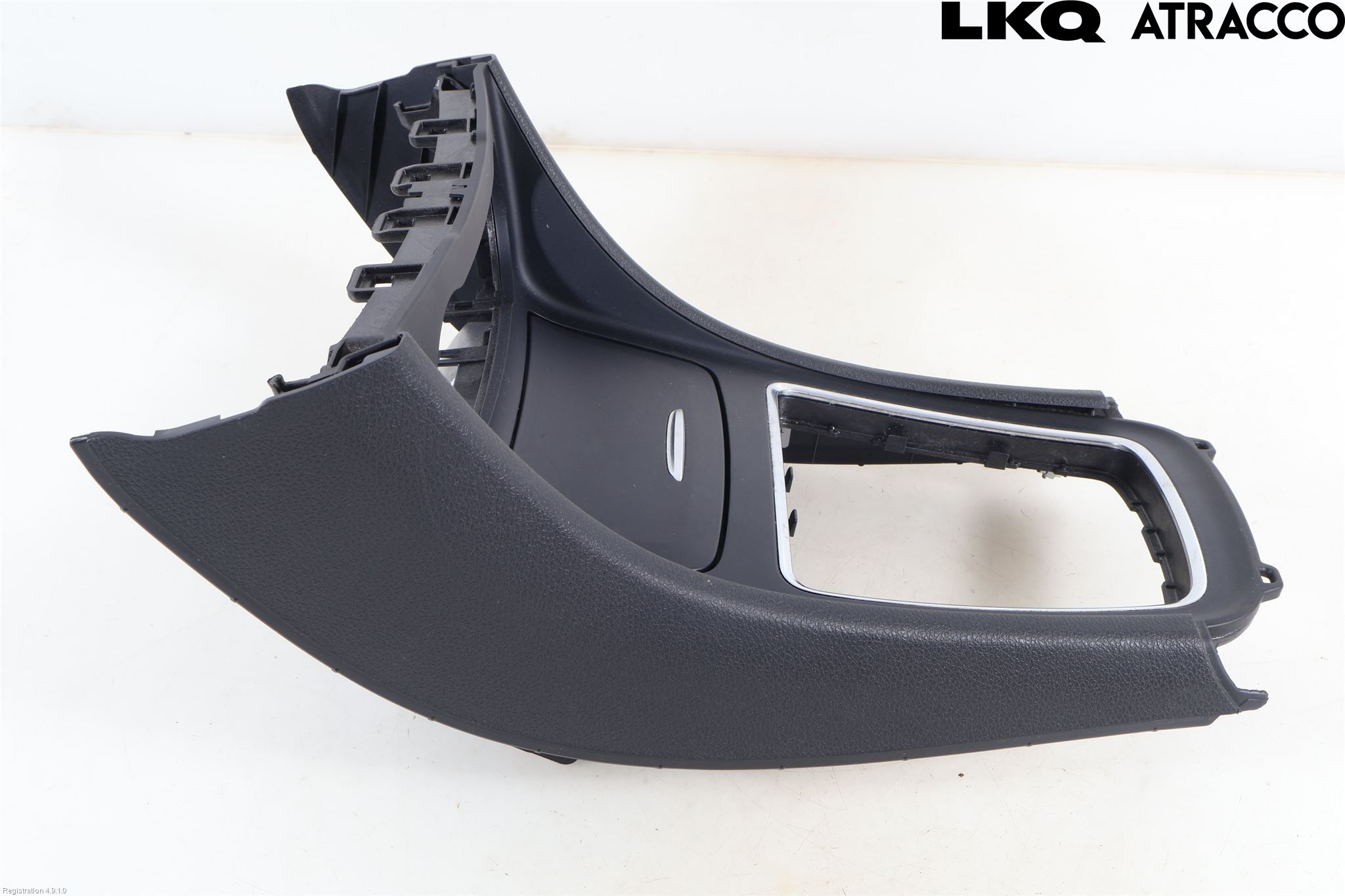 Mercedes-Benz MB GLA-KLASS (X156) 13-20 Instrumentkonsoll Mitt