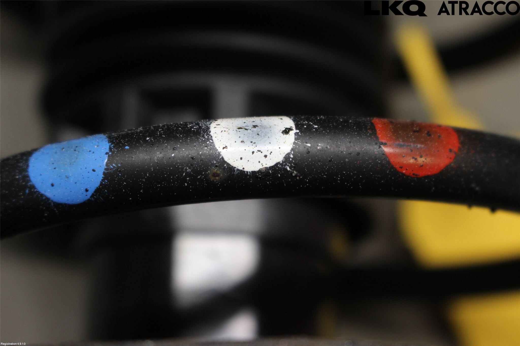 Peugeot 208 12-15 Fjäderben Fram Vänster