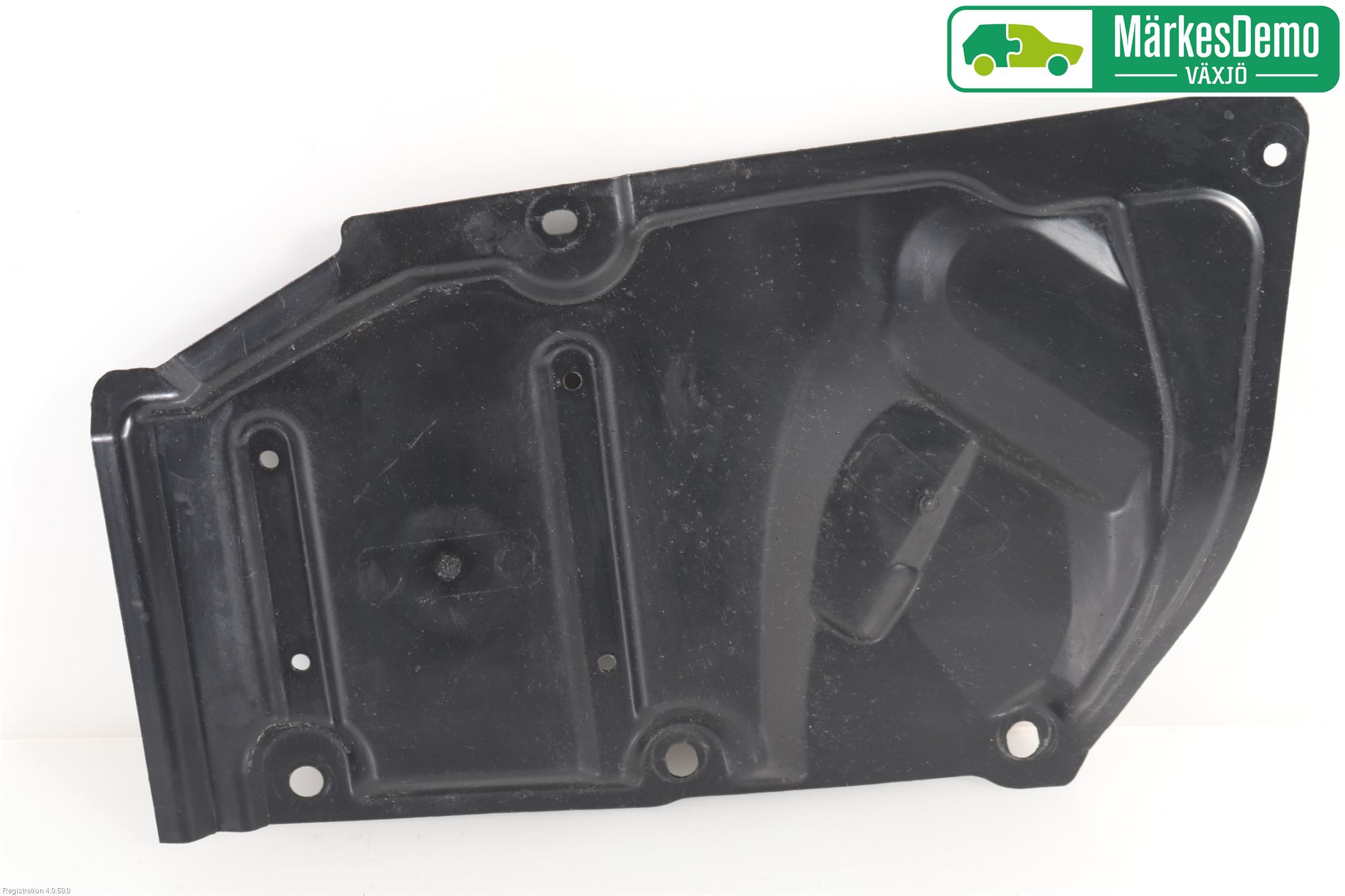 Toyota AVENSIS 16-18 Hasplåt Plåt-Plast
