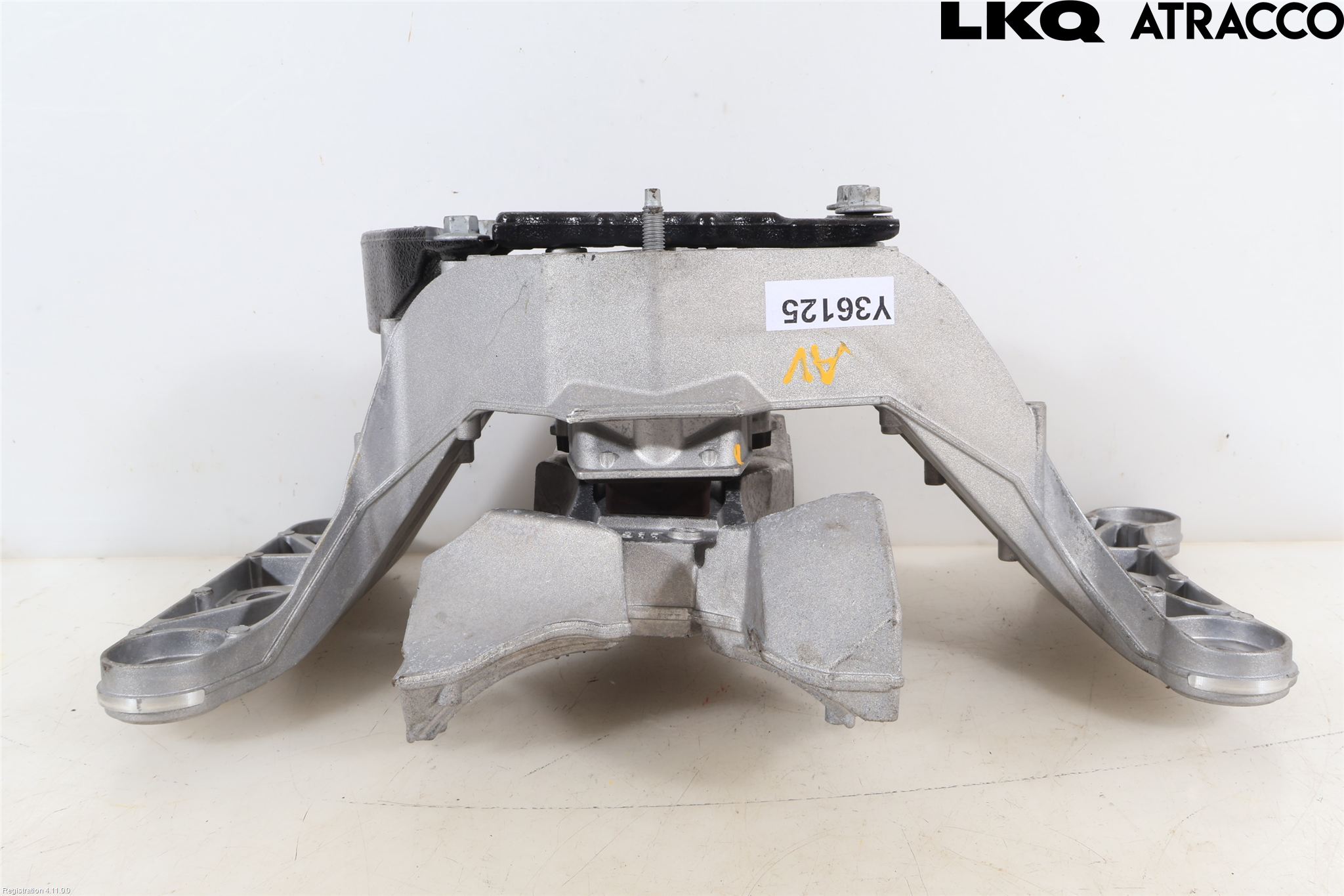 Mazda CX-60 22- Växellådsfäste