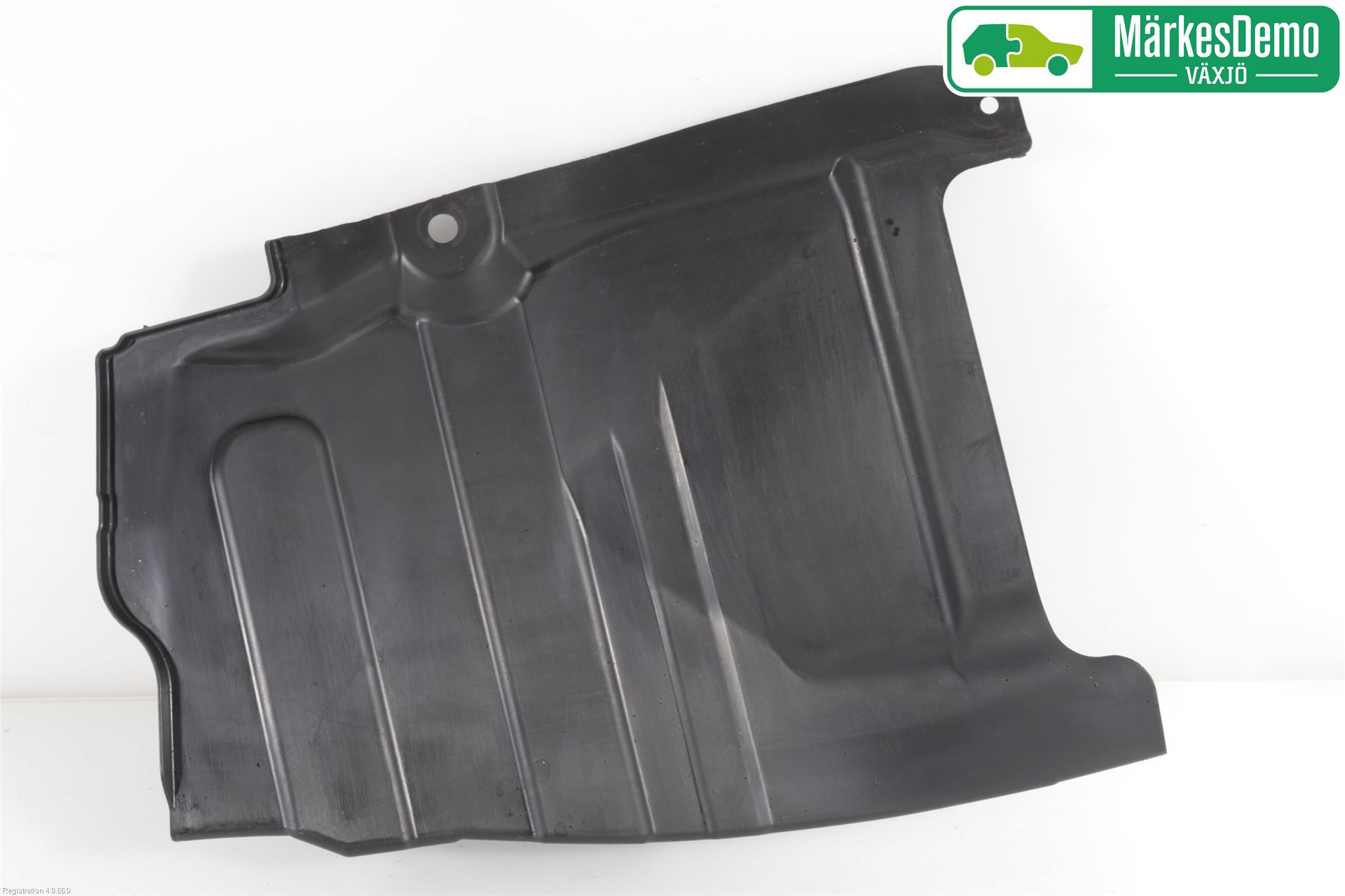 Toyota RAV4 13-18 Hasplåt Plåt-Plast