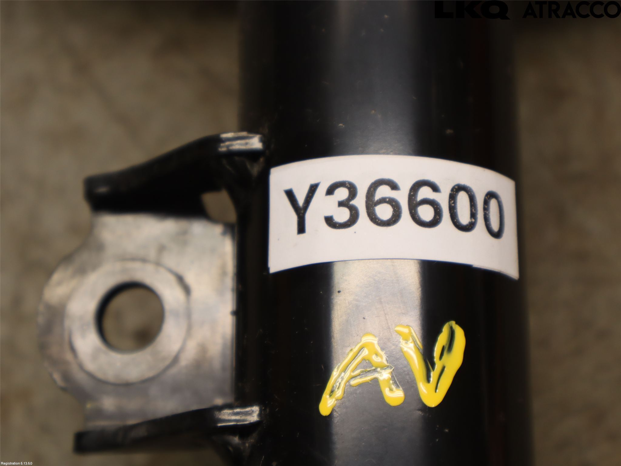 Toyota COROLLA CROSS XG10 22- Fjäderben Fram Vänster