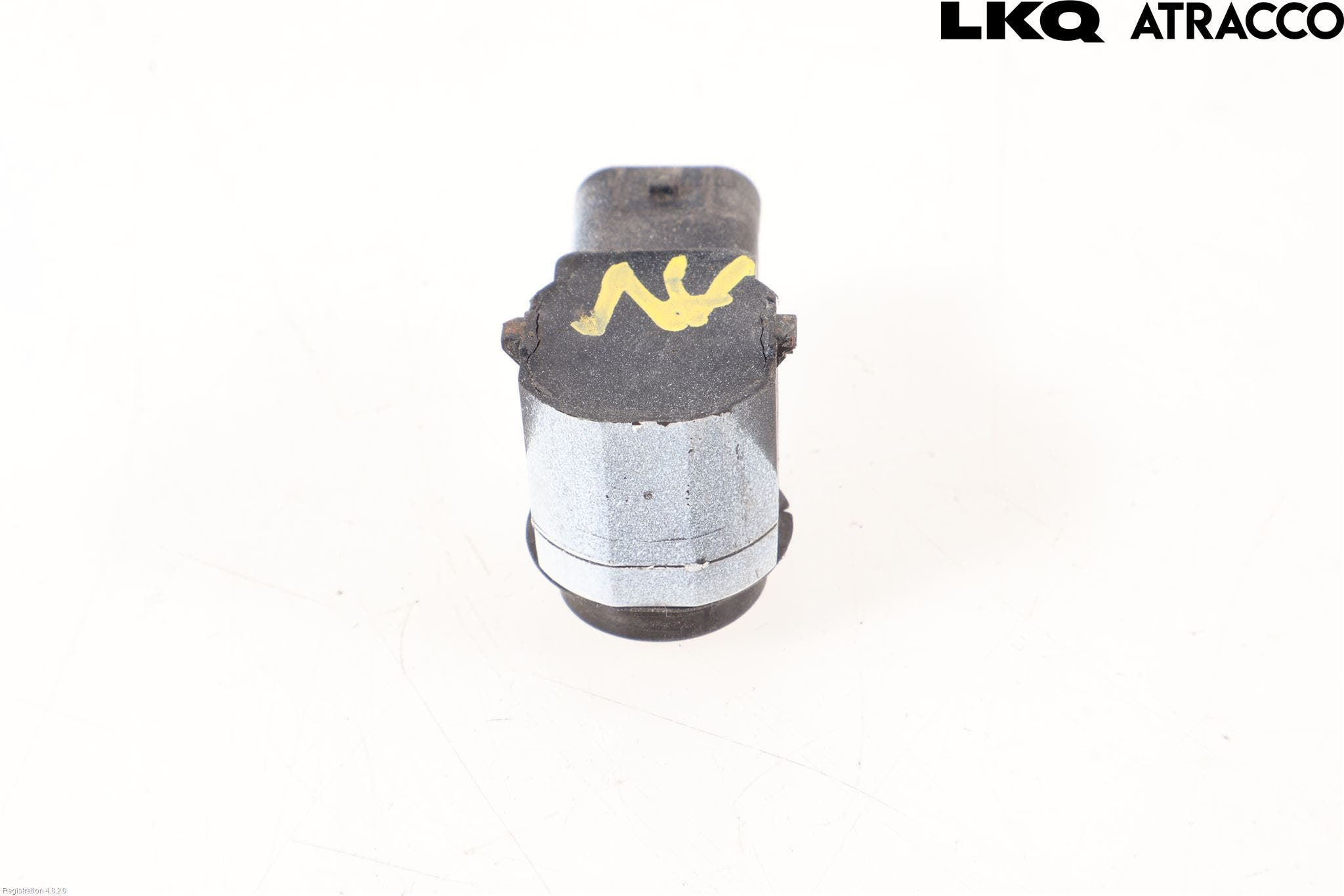 Volkswagen VW PASSAT 11-14 Parkeringshjälp Frontsensor