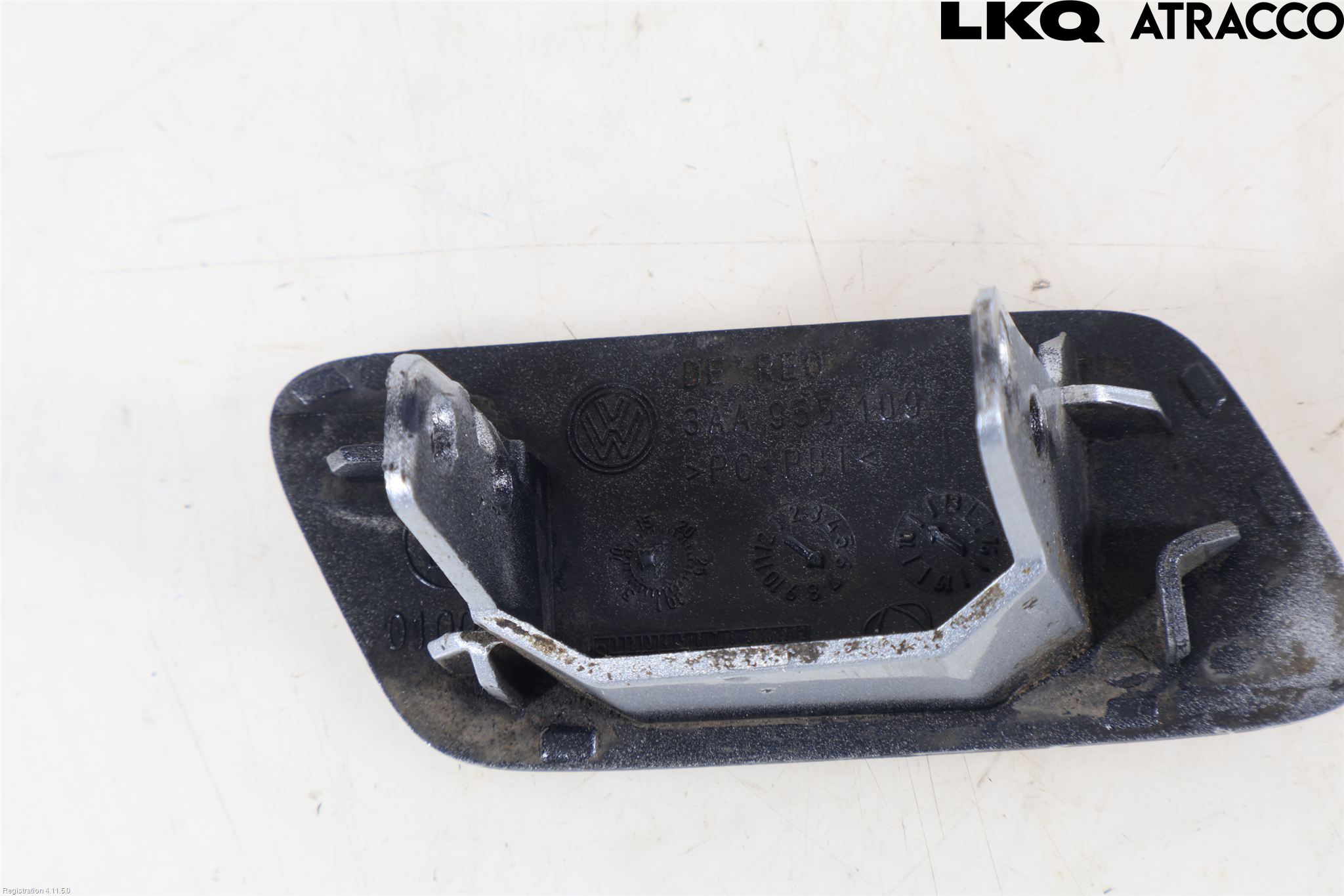 Volkswagen VW PASSAT 11-14 Stötfångardel Fram Vä