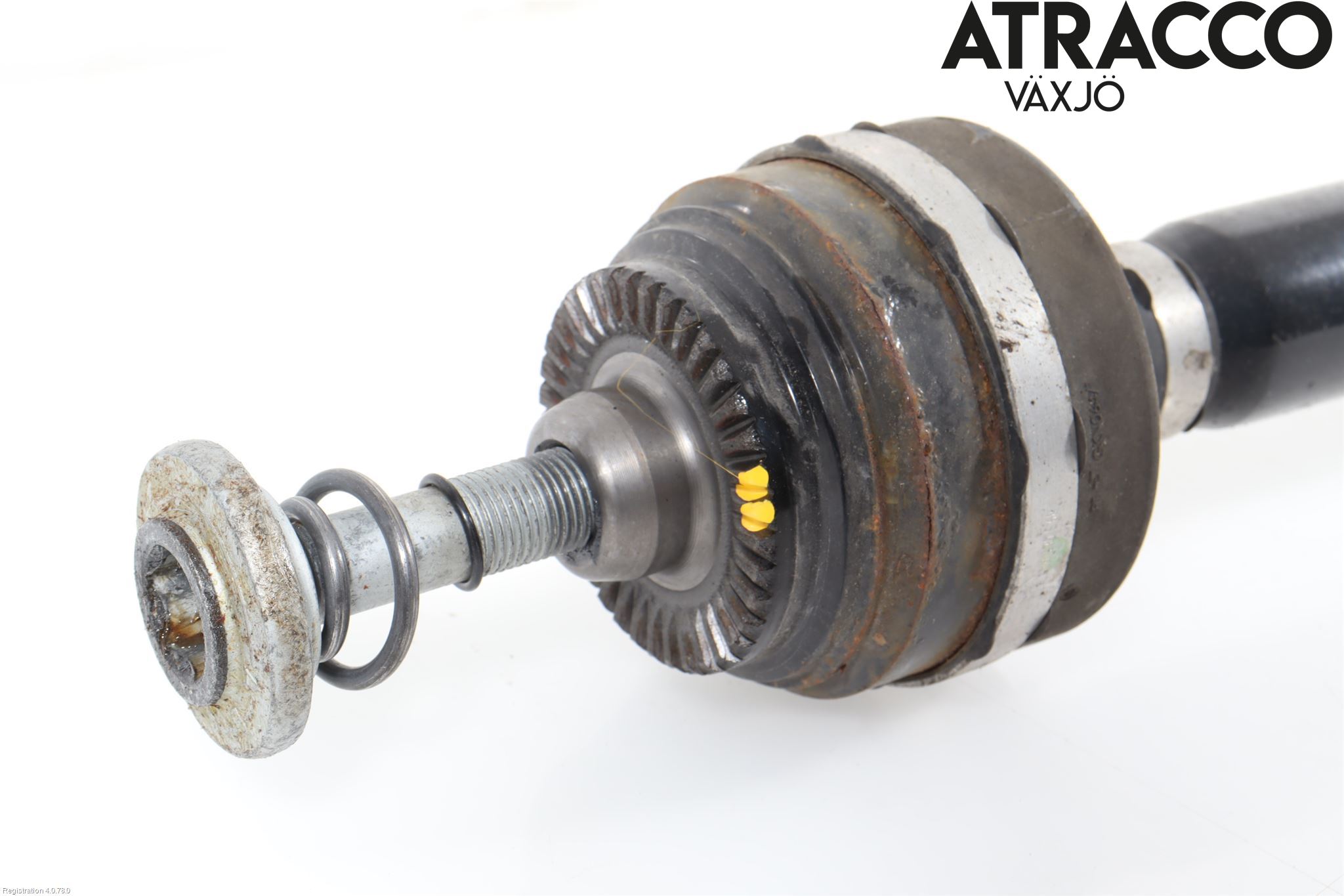 BMW 5 G30/G31/F90 17-23 Drivaxel Bak Vänster