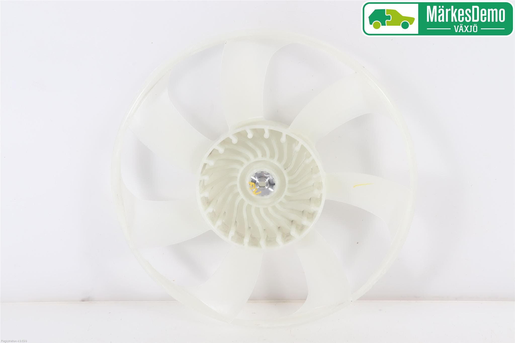 Toyota VERSO 09-18 Kylfläkt-Vinge