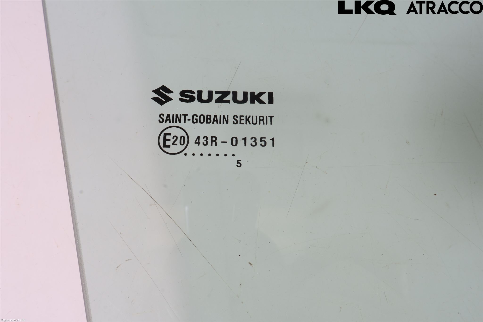 Suzuki VITARA 15- Dörruta Fram Höger