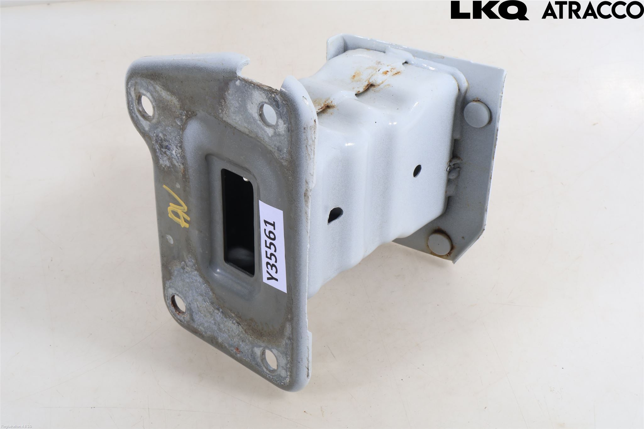 Renault KADJAR 15- Stötfångarbärjärn Fram