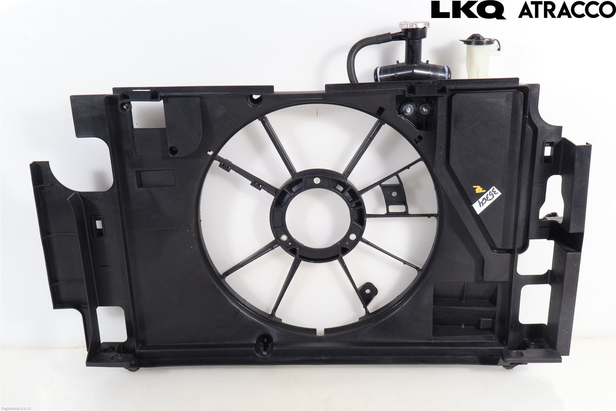 Toyota YARIS XP130 15-20 Kylfläktkåpa