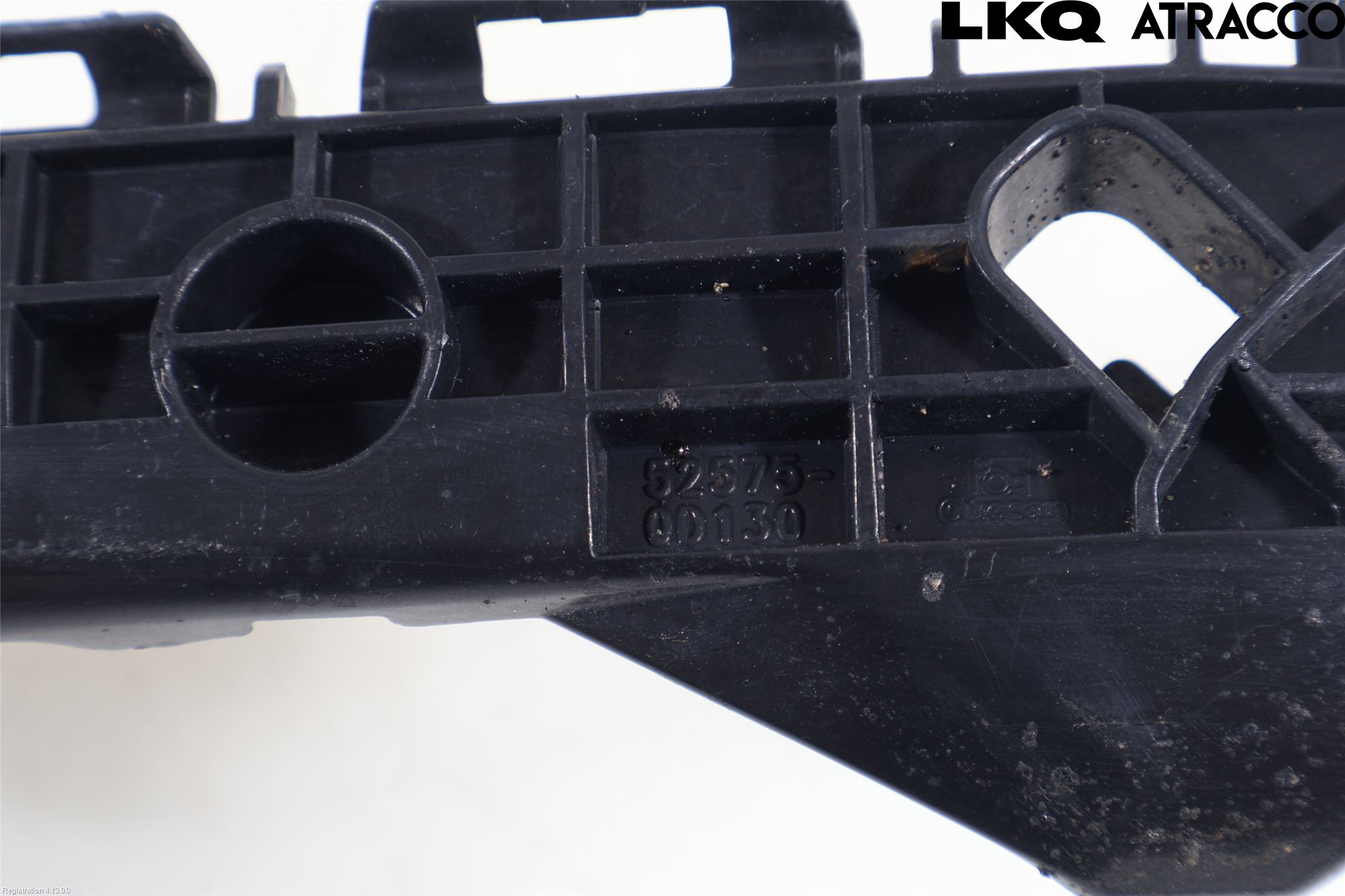 Toyota YARIS XP130 12-14 Stötfångarfäste Bak Hö