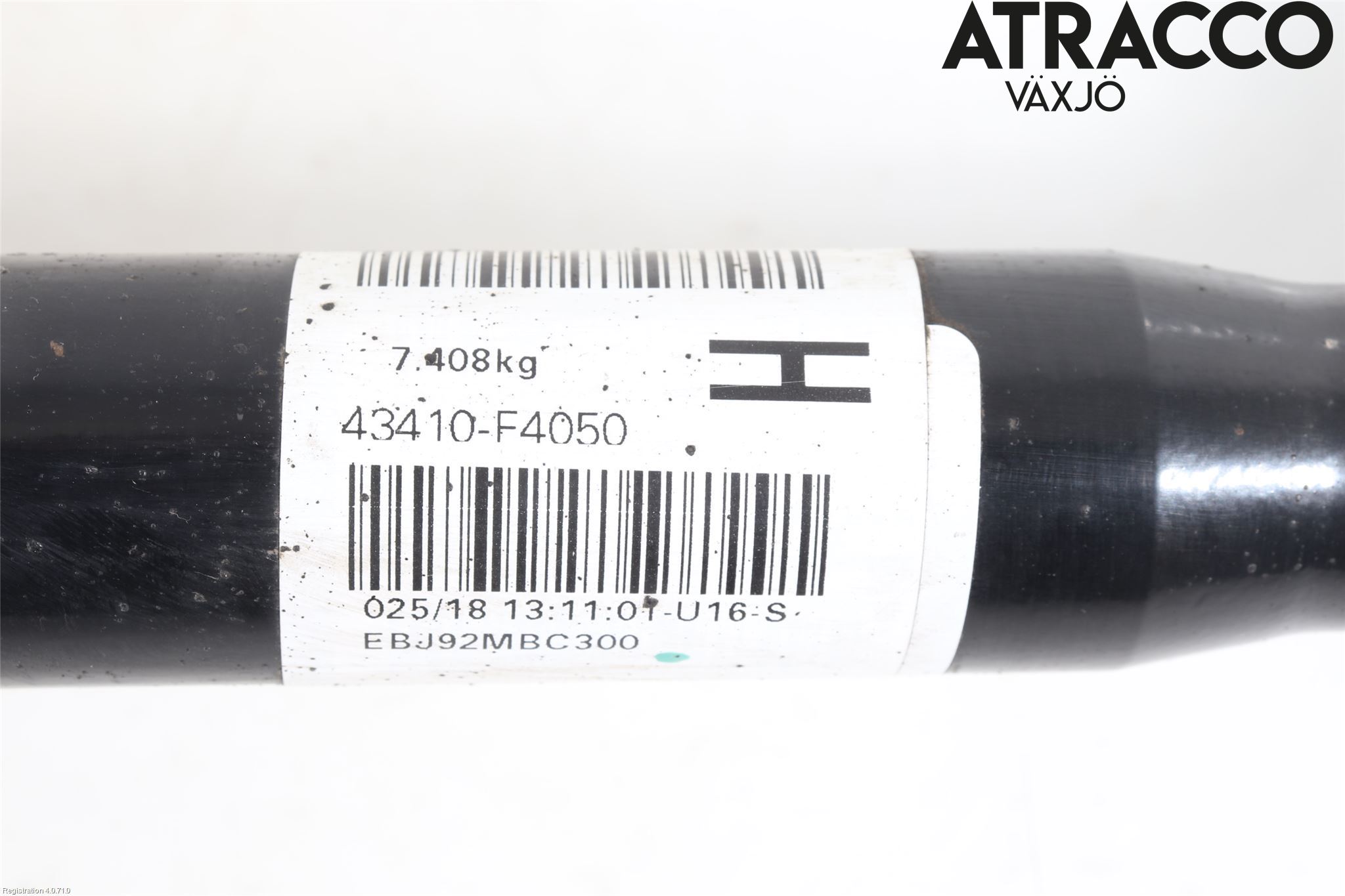 Toyota C-HR 16-23 Drivaxel Fram Höger