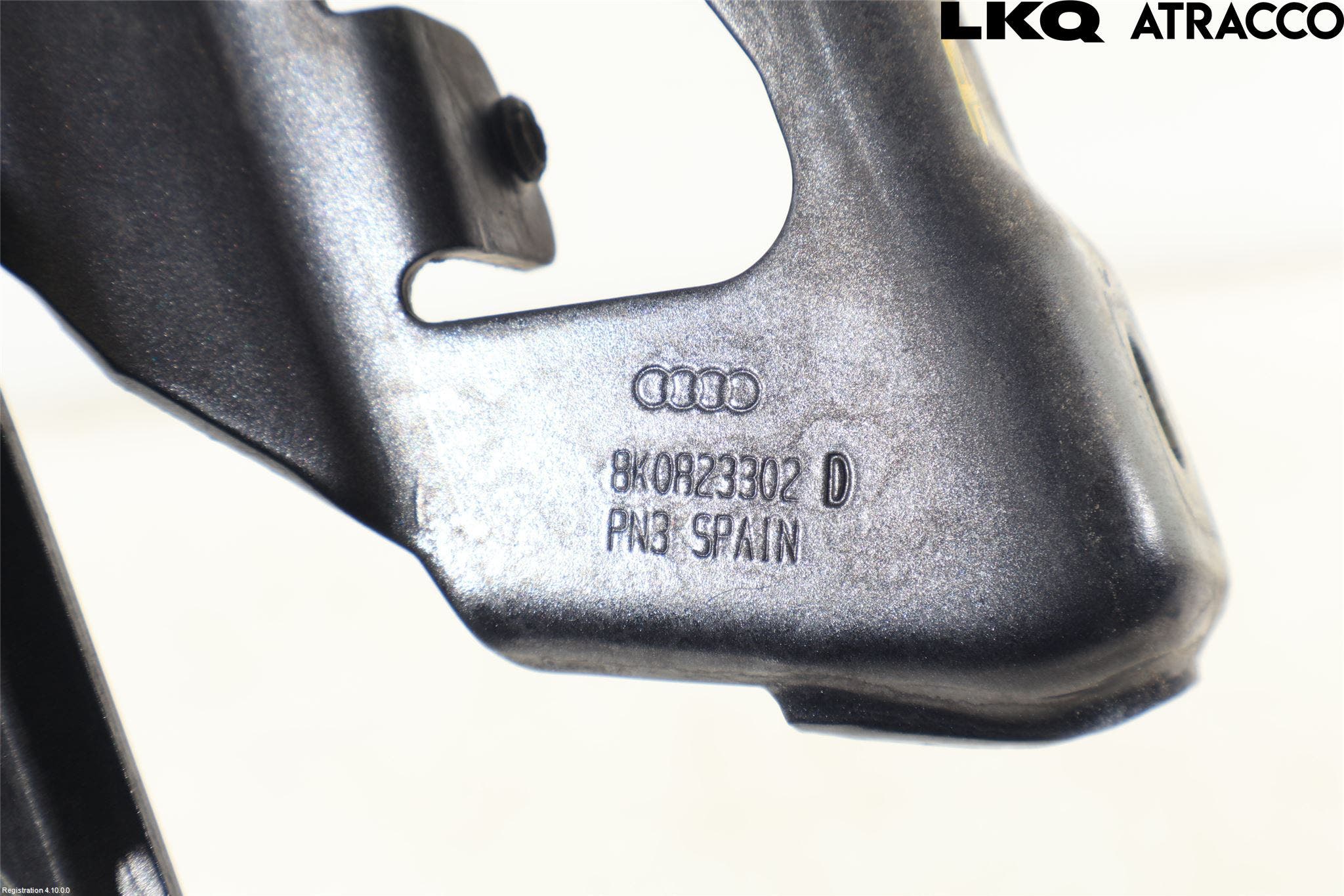 Audi A4/S4 08-11 Huvgångjärn