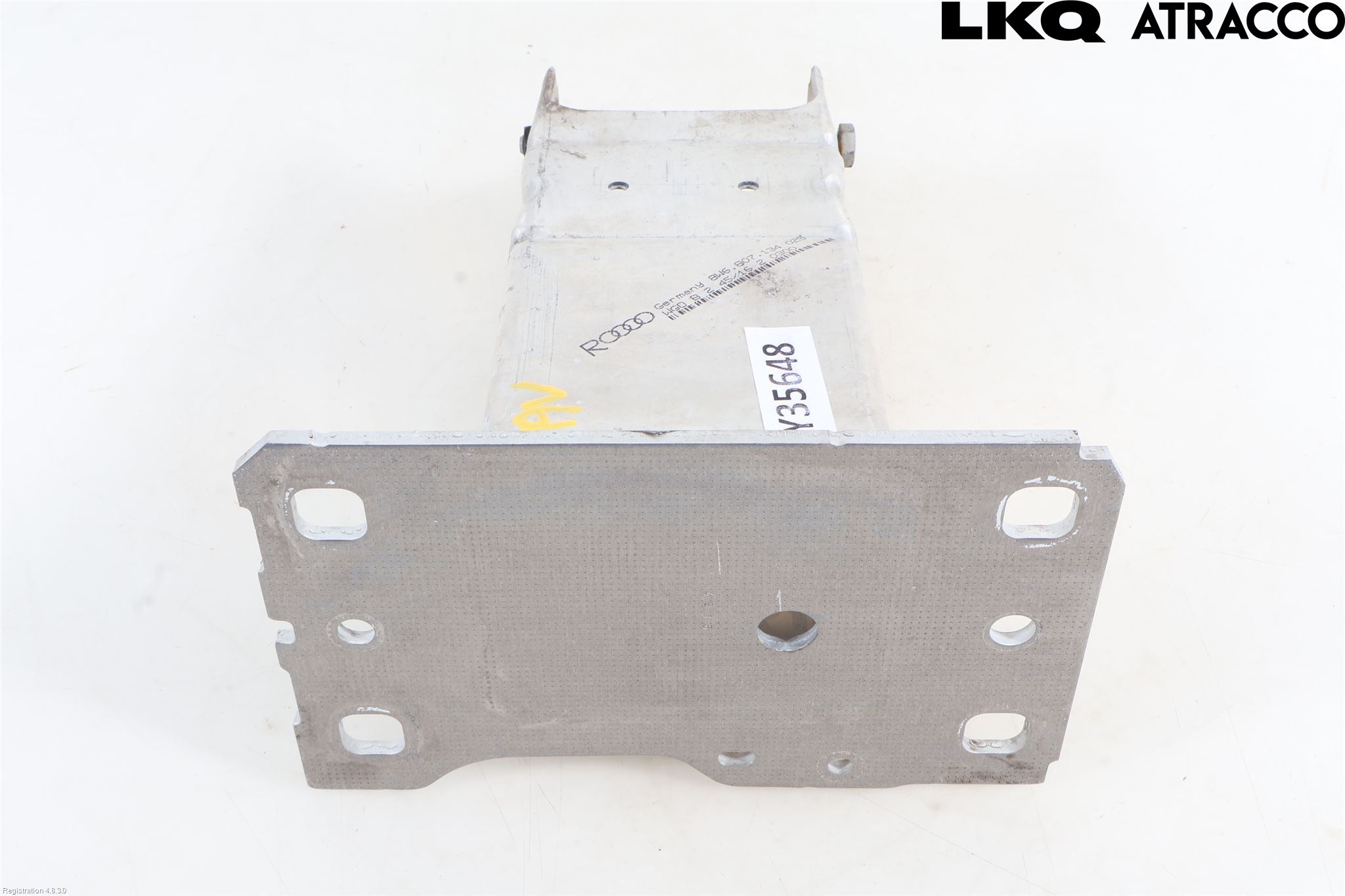 Audi A4/S4 B9 16-19 Stötfångarbärjärn Fram