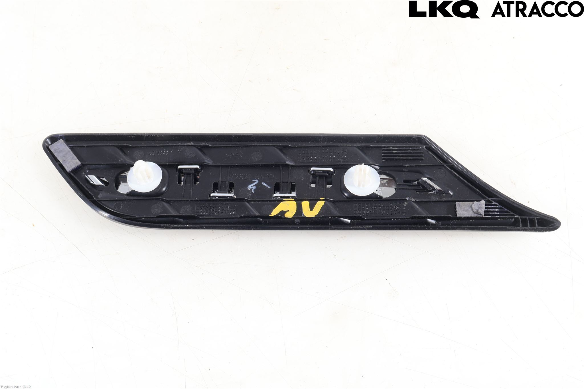 Suzuki VITARA 15- List Framskärm Vä