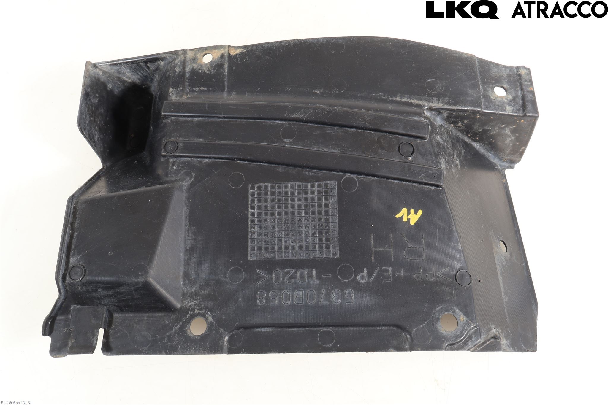 Mitsubishi OUTLANDER 13-21 Hasplåt Plåt-Plast