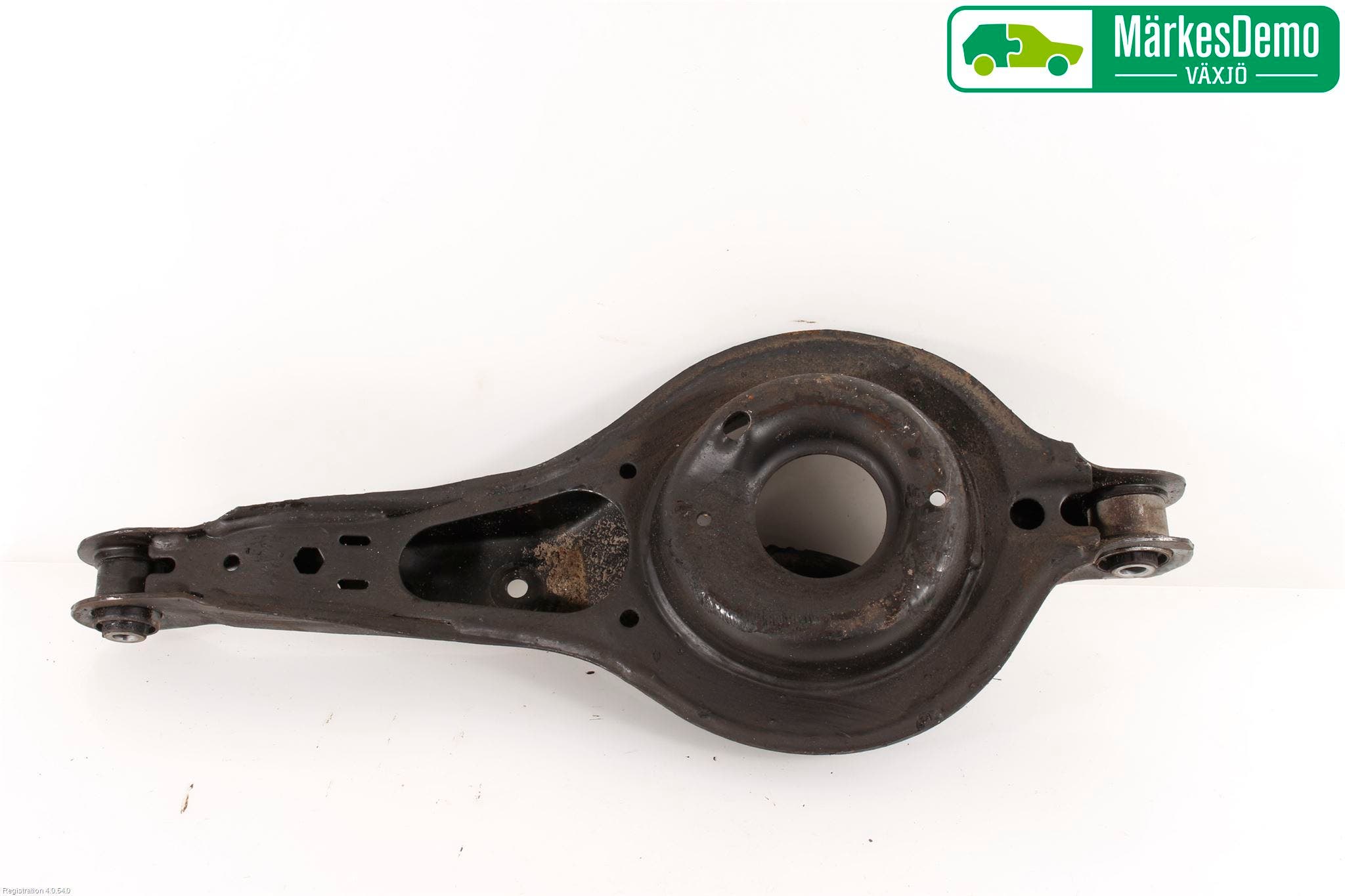 Ford FOCUS 15-18 Bärarm Bak Vänster