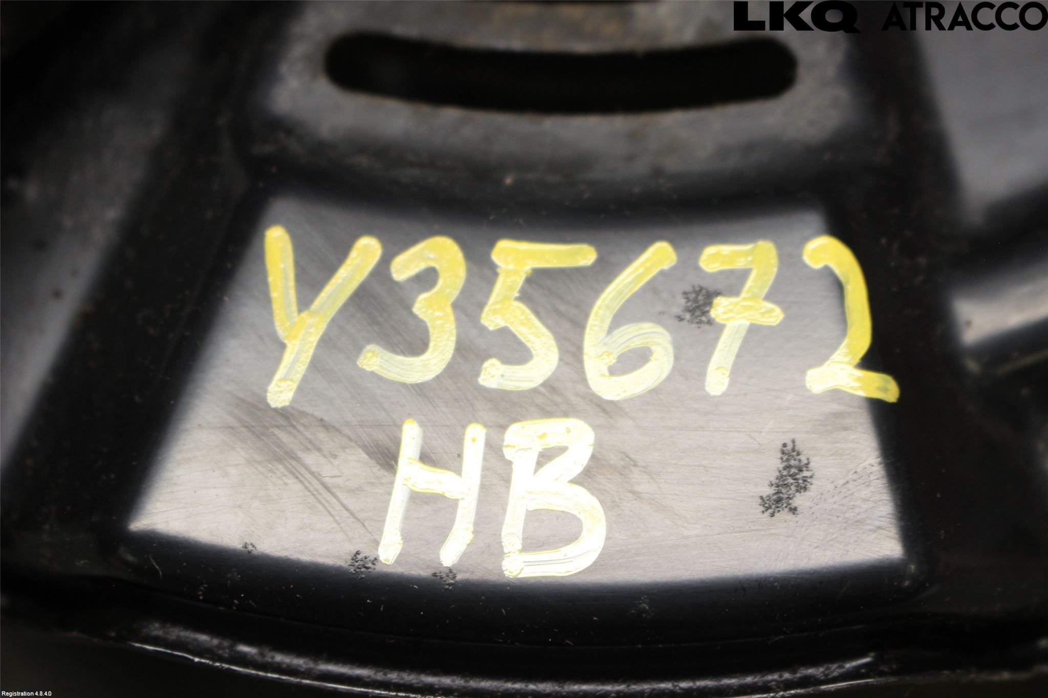 Honda E 20-23 Hjullagerhus-Spindel Hö B