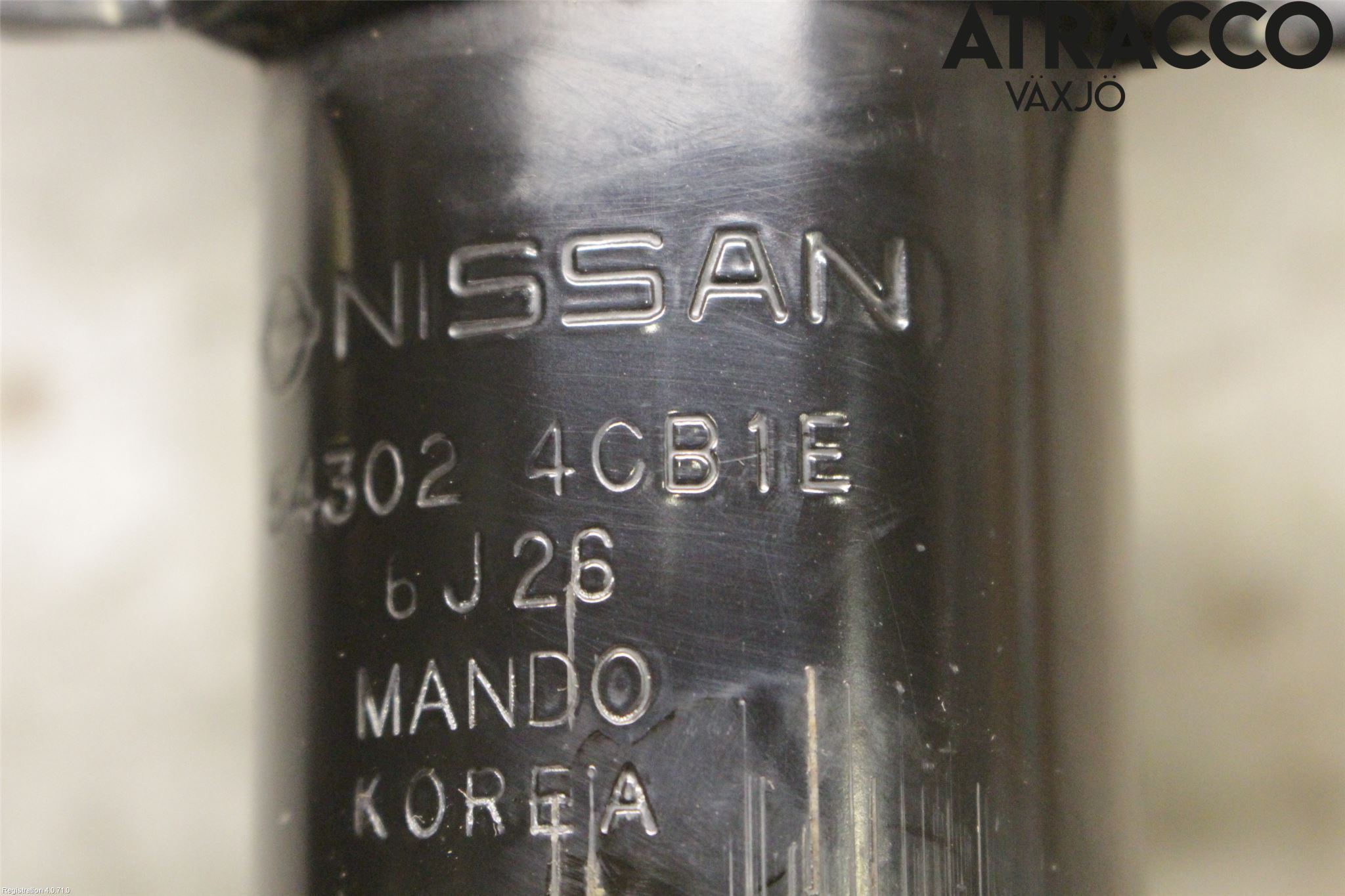 Nissan X-TRAIL 14-21 Fjäderben Fram Höger