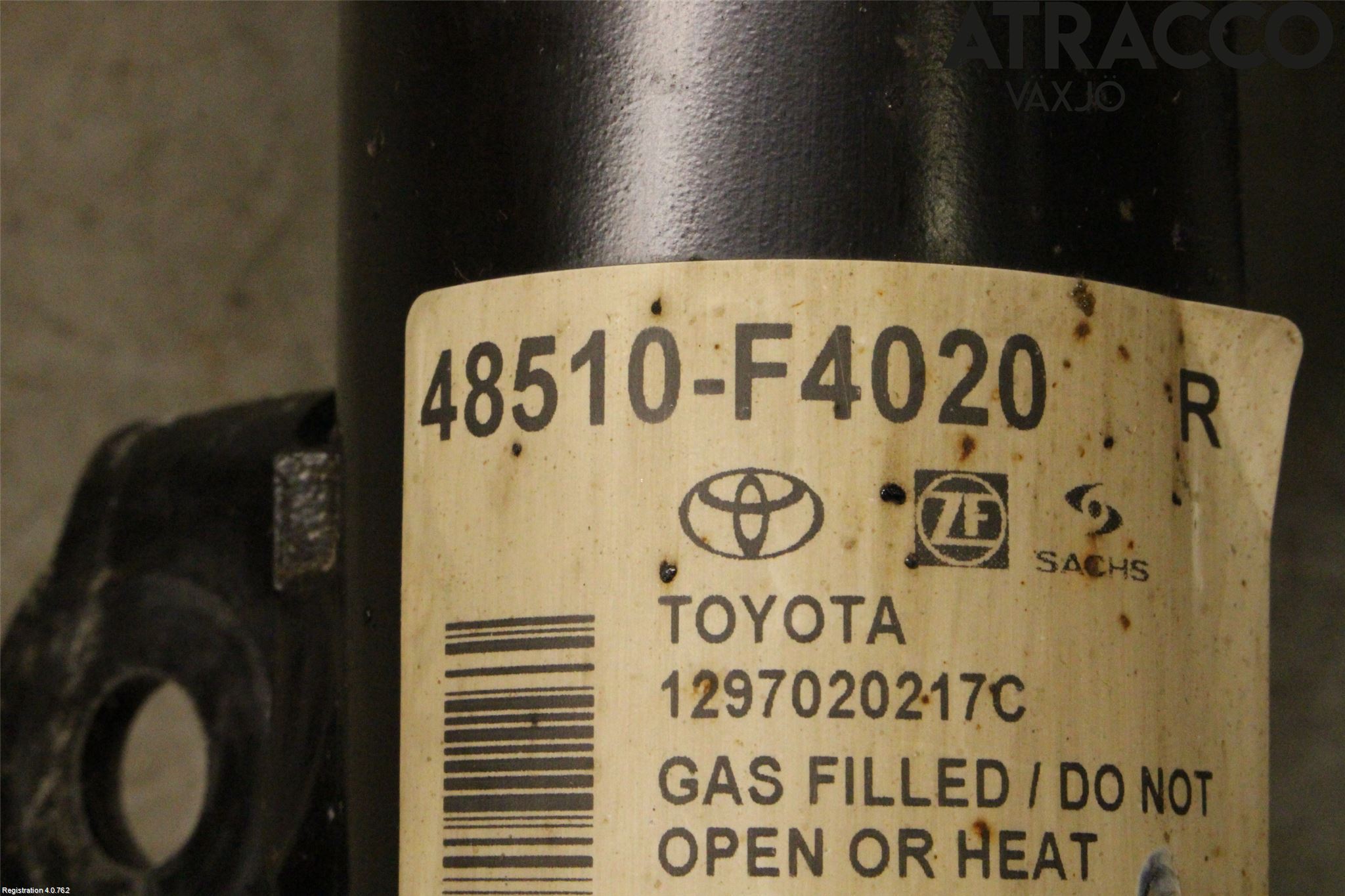 Toyota C-HR 16-23 Fjäderben Fram Höger
