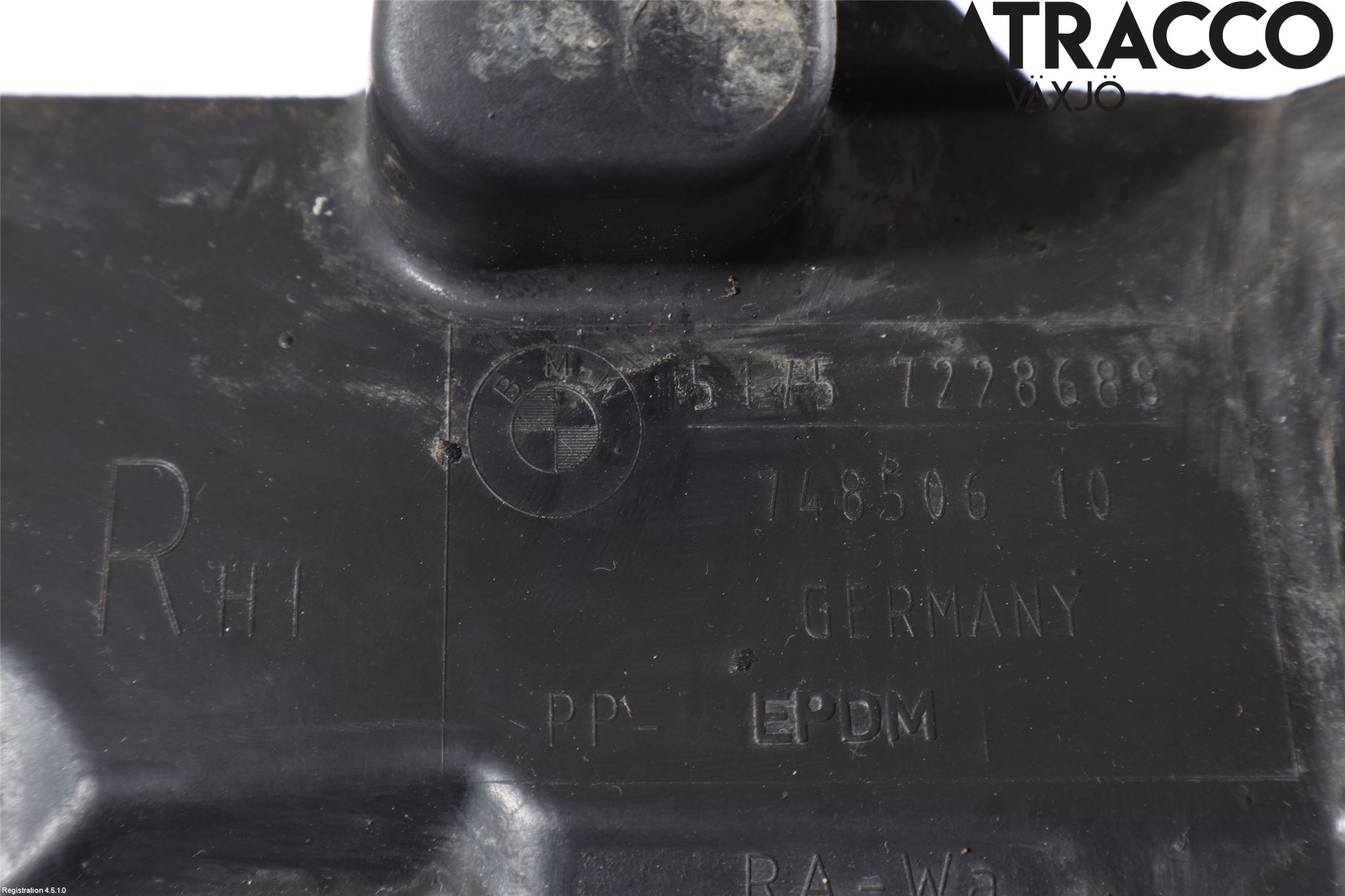BMW 5 F10/F11/F18 09-17 Hasplåt Plåt-Plast