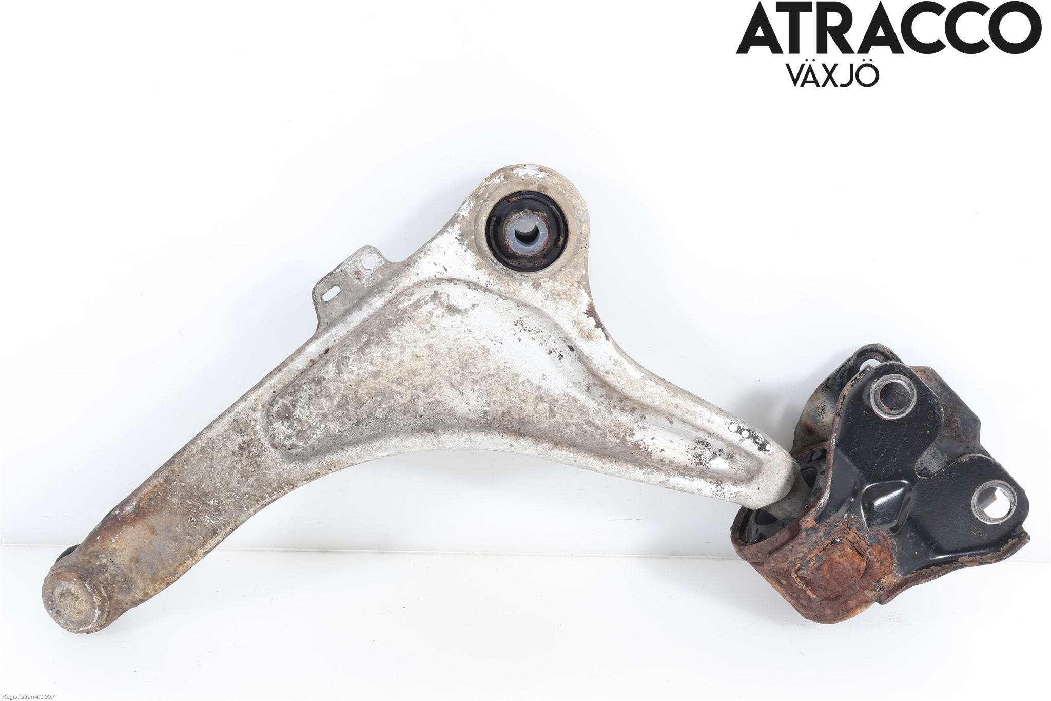 Volvo V60 11-13 Bärarm Fram Undre Hö