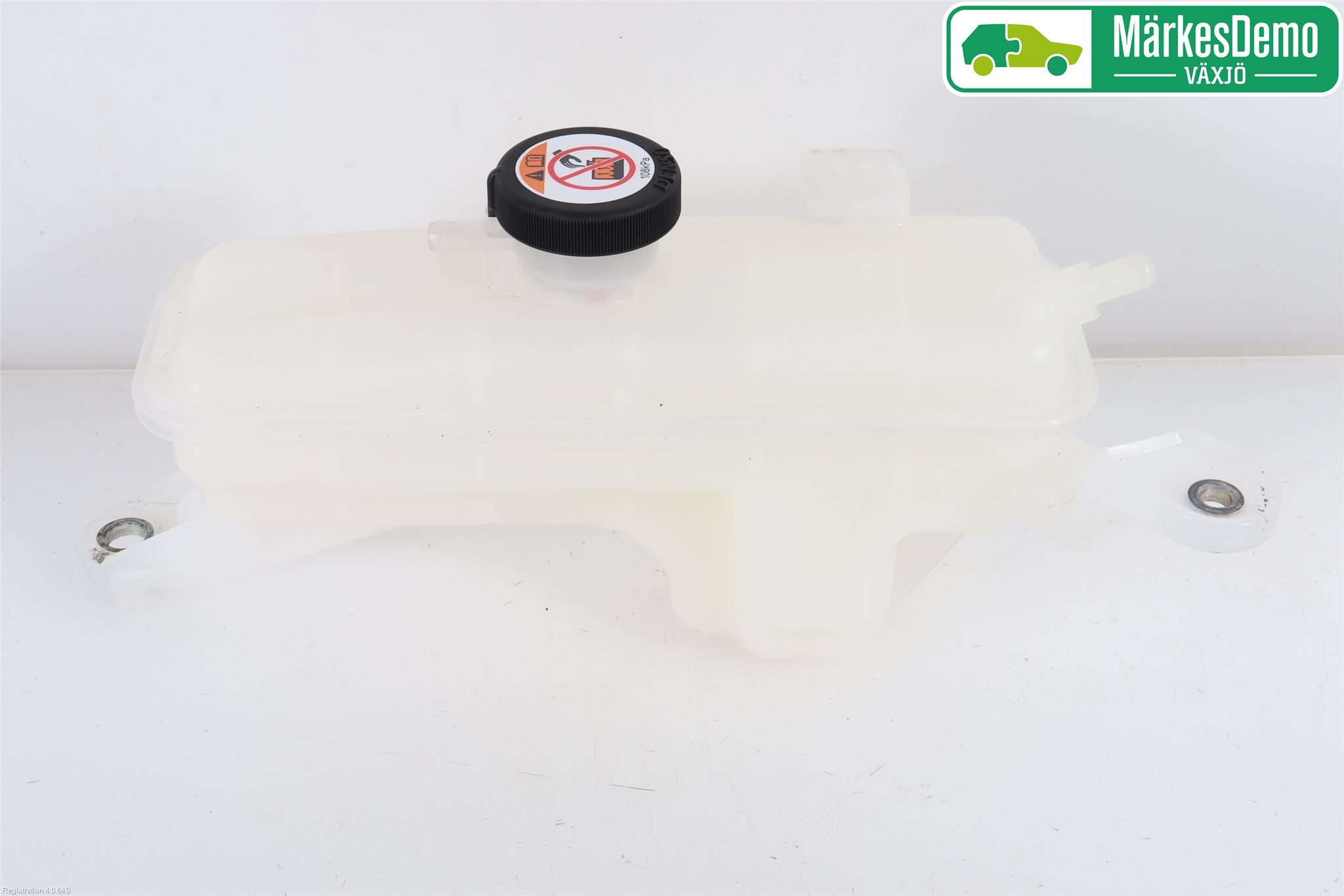 Lexus NX 300h 15-21 Expansionstank