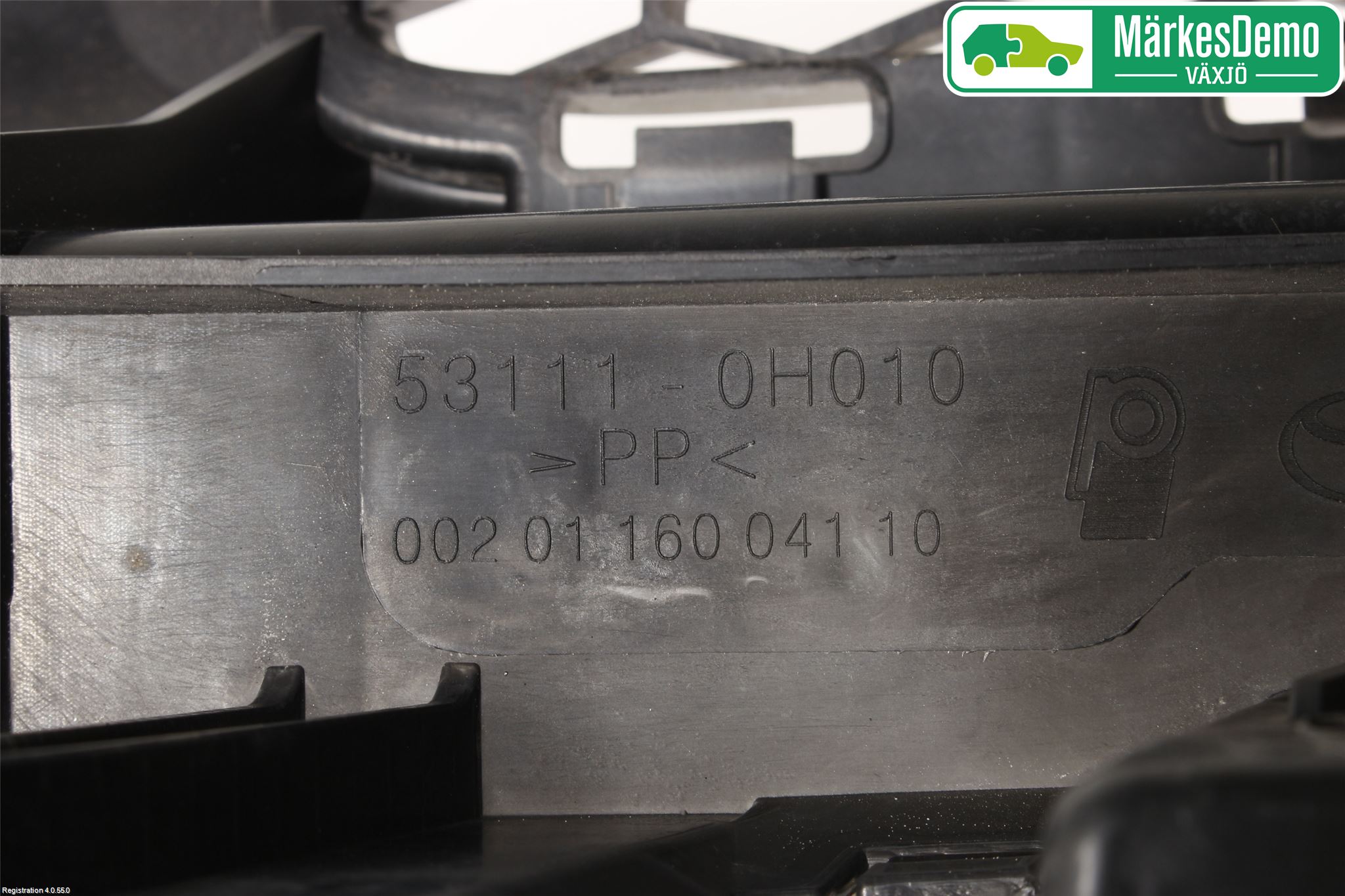 Toyota AYGO 06-14 Grill Komp